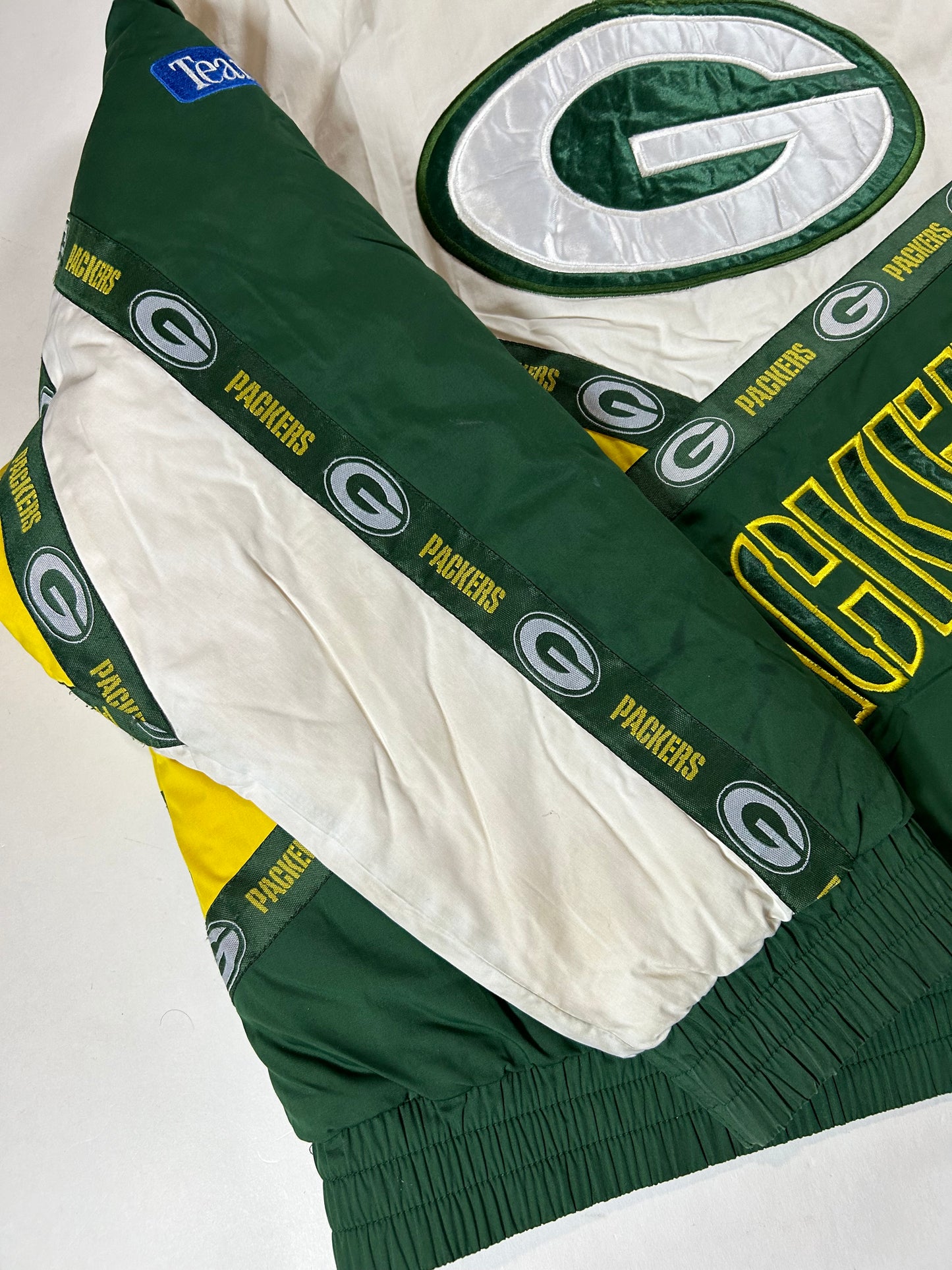 Vintage 90s Pro Player By Daniel Young Green Bay Packers NFL Zip Up Puffer Jacket Large 27.5x28 Inches As Is Has Wear