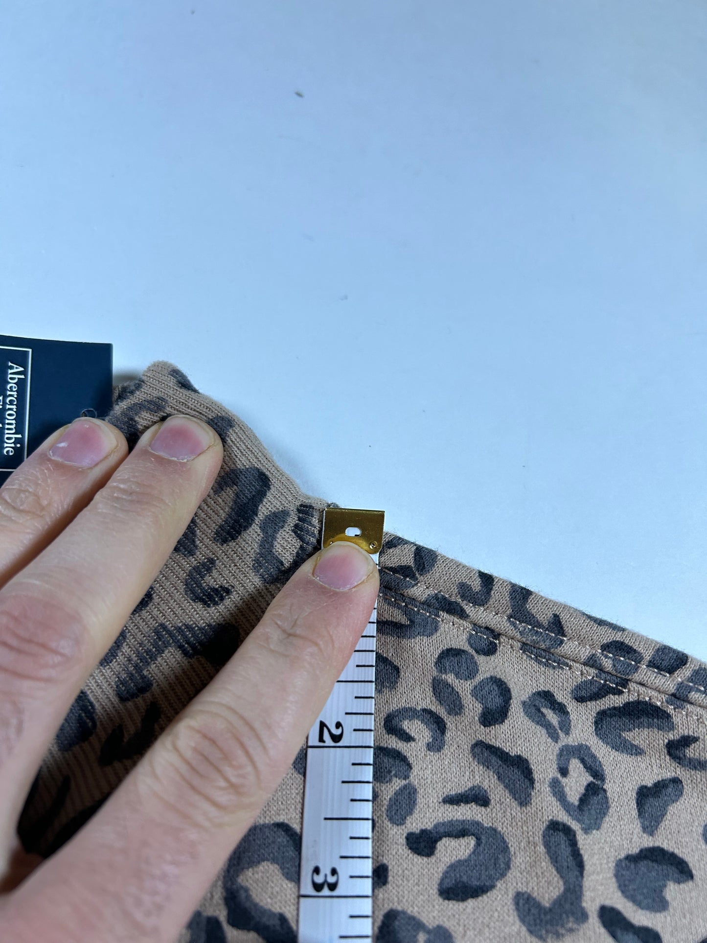 Abercrombie & Fitch Leopard Cheetah Print Pullover Shirt Soft Women’s Small 21.5x25 Inches Brand New With Tag