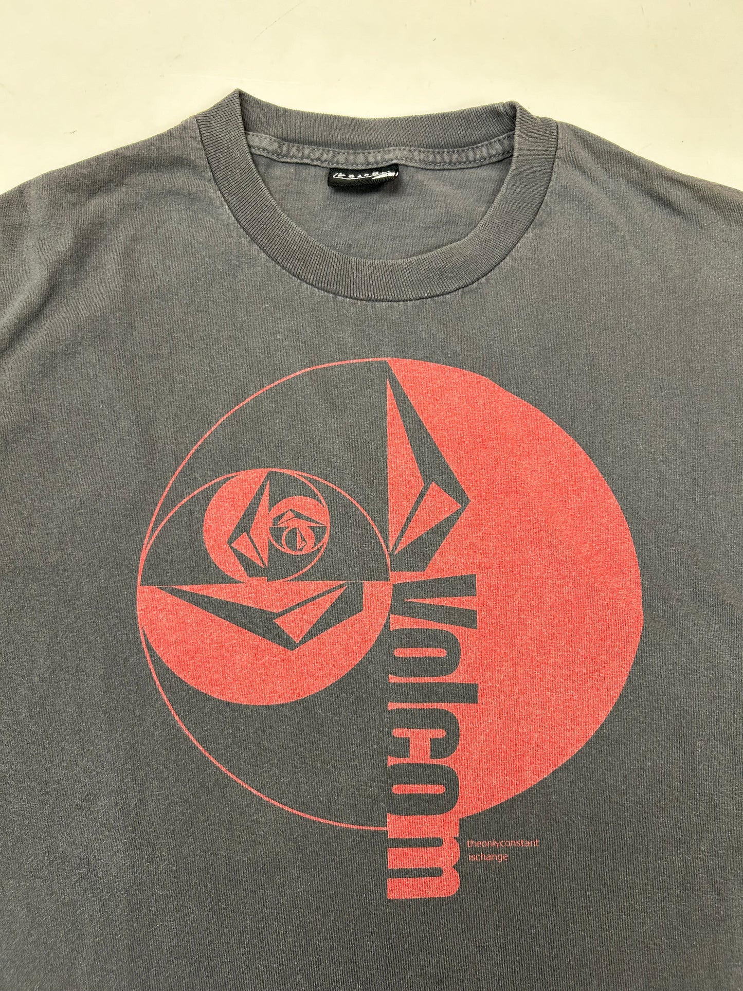 Vintage 00s Volcom Stone Long Sleeve Tee Gray Large 21.5x29.75 Inches