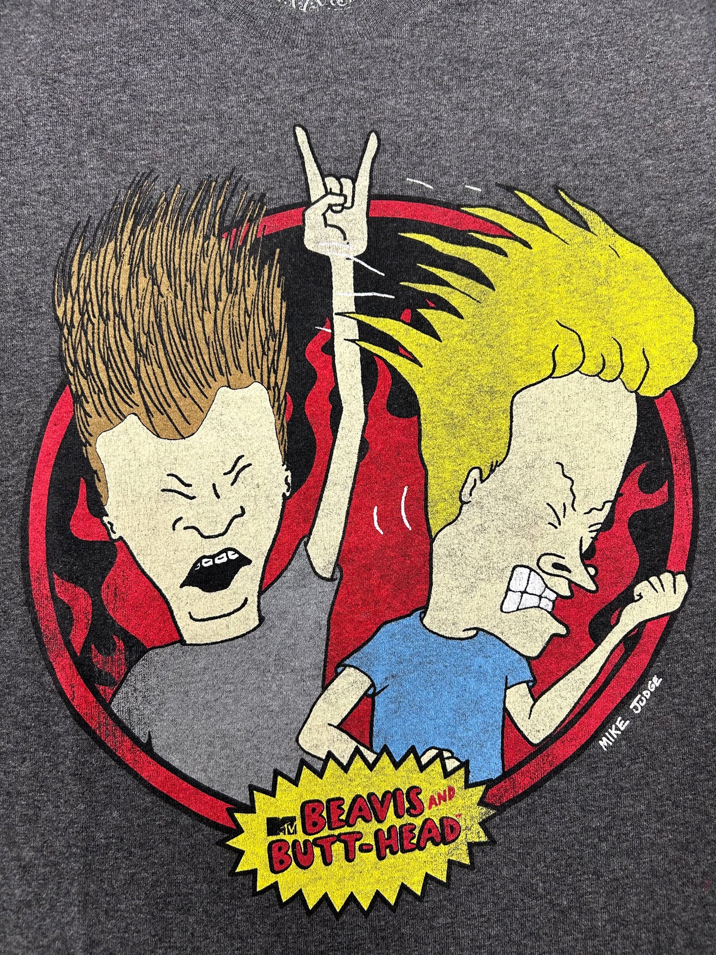 MTV Beavis And Butt-Head Graphic T-Shirt Mike Judge Rock On Medium 19.5x27.25 Inches Gray 00s Y2K