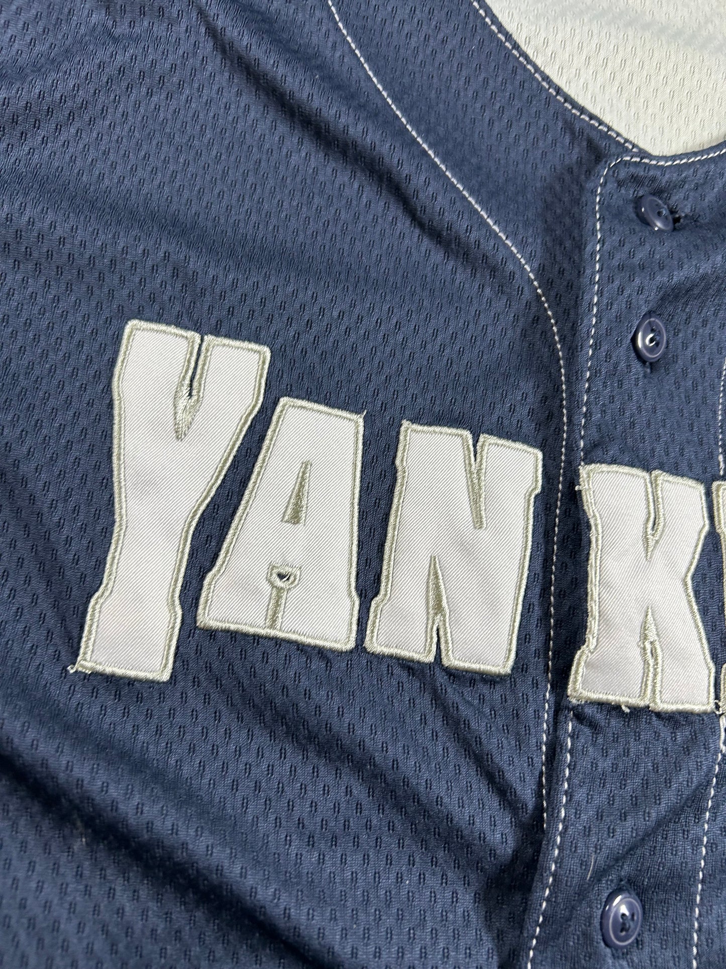 True Fan Genuine Merchandise New York Yankees Blank MLB Jersey Youth Large 19.5x26 Inches As Is Has Flaw