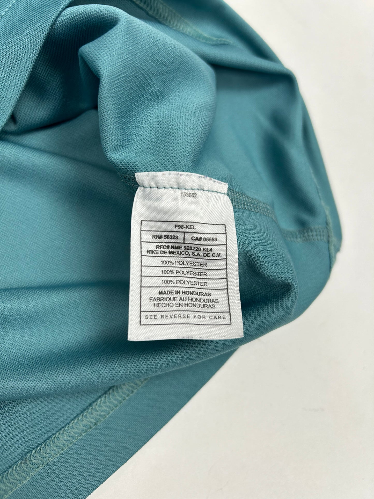 Nike ACG Base Layer 1 All Conditions Gear Vintage Large 22x29.5 Inches Blue