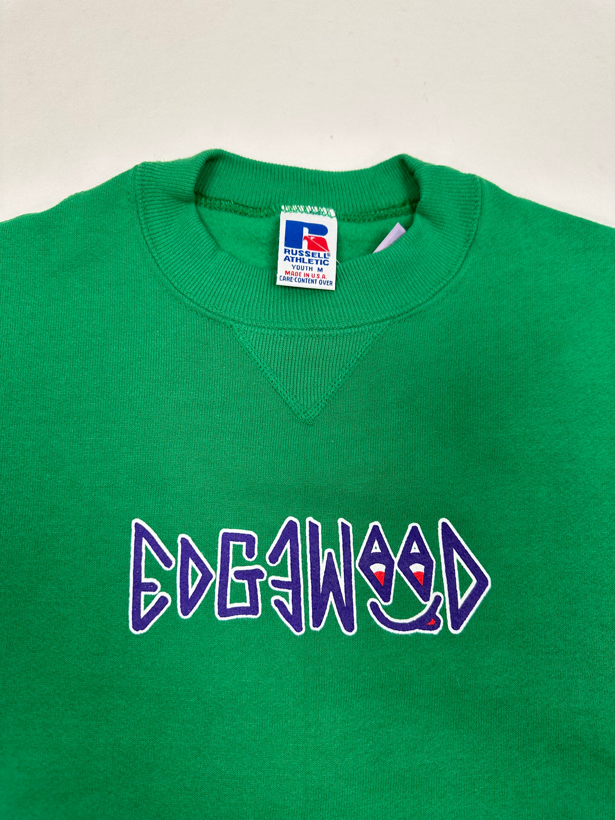 Edgewood NJ “Deeper Than The Roots.” First Edition Crewneck Sweatshirt Tagged Youth Medium 90s Russell Athletic 50/50 Blend Made In USA DS Kelley Green 20x24