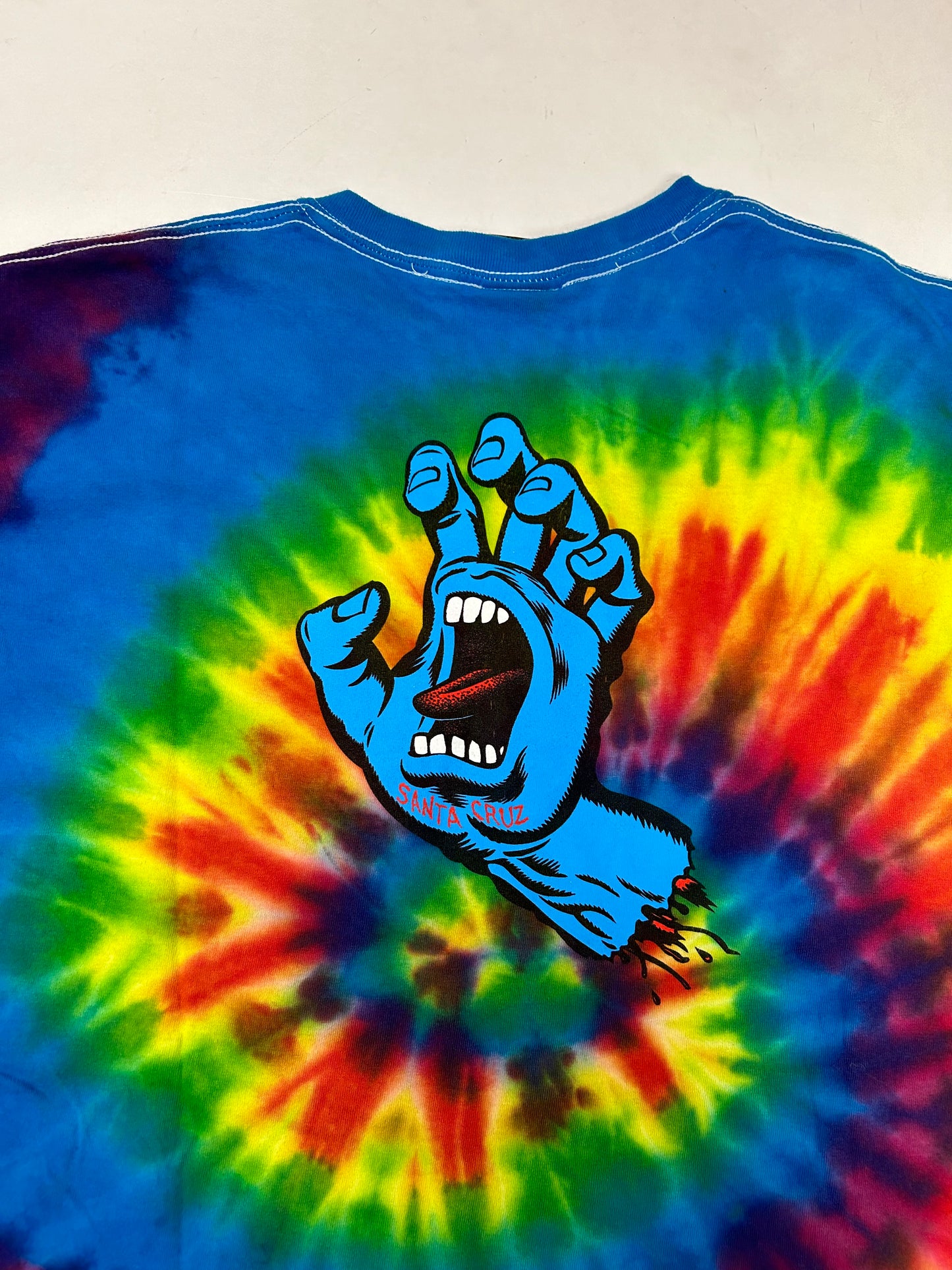 00s Santa Cruz Speed Wheels Tie-Dye Skate Tee Large 21.75x29.75 Inches