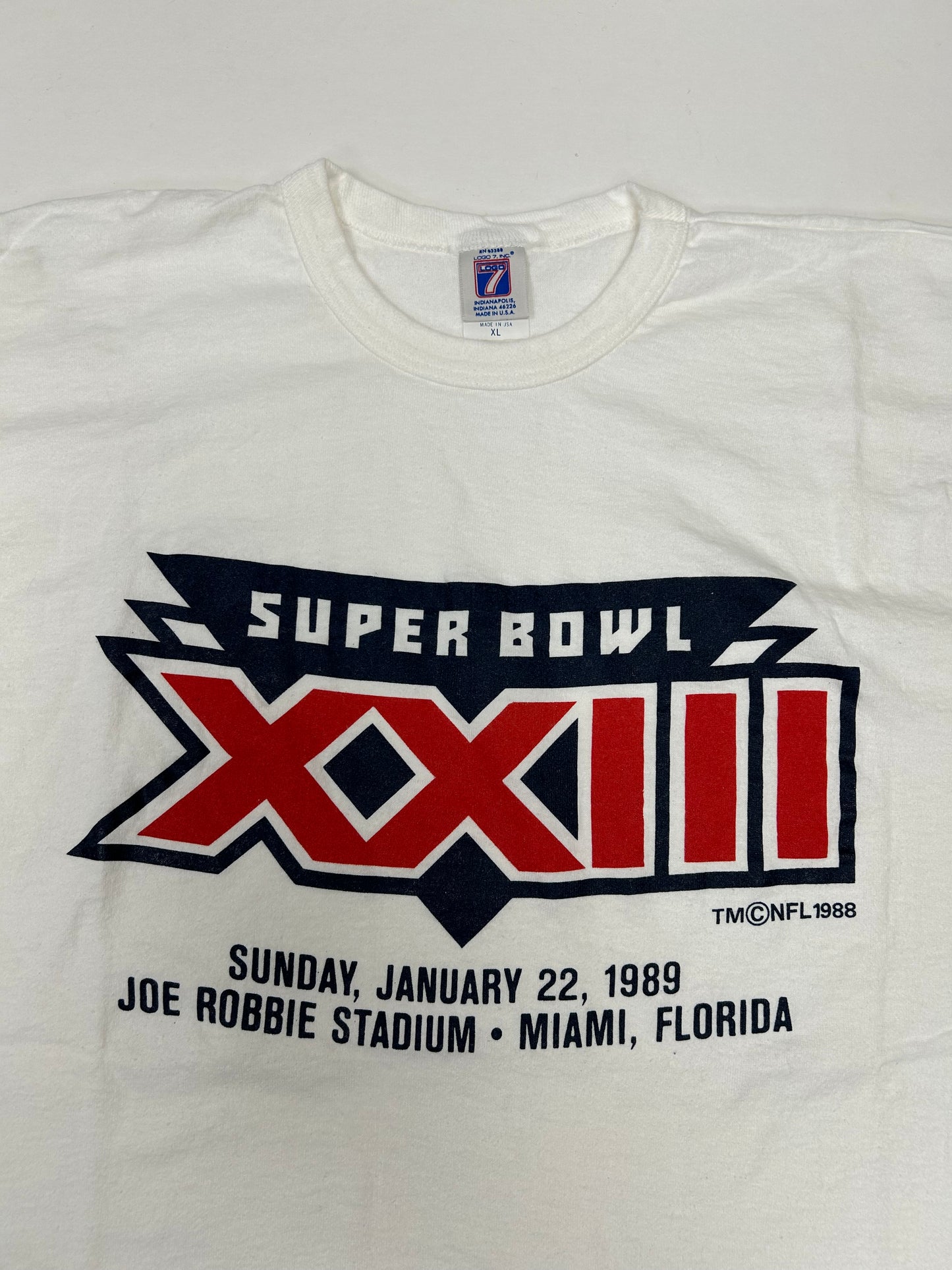Vintage Logo 7 Super Bowl XXII Joe Robbie Stadium Miami Florida NFL Tee L/XL 22x30.5 Inches