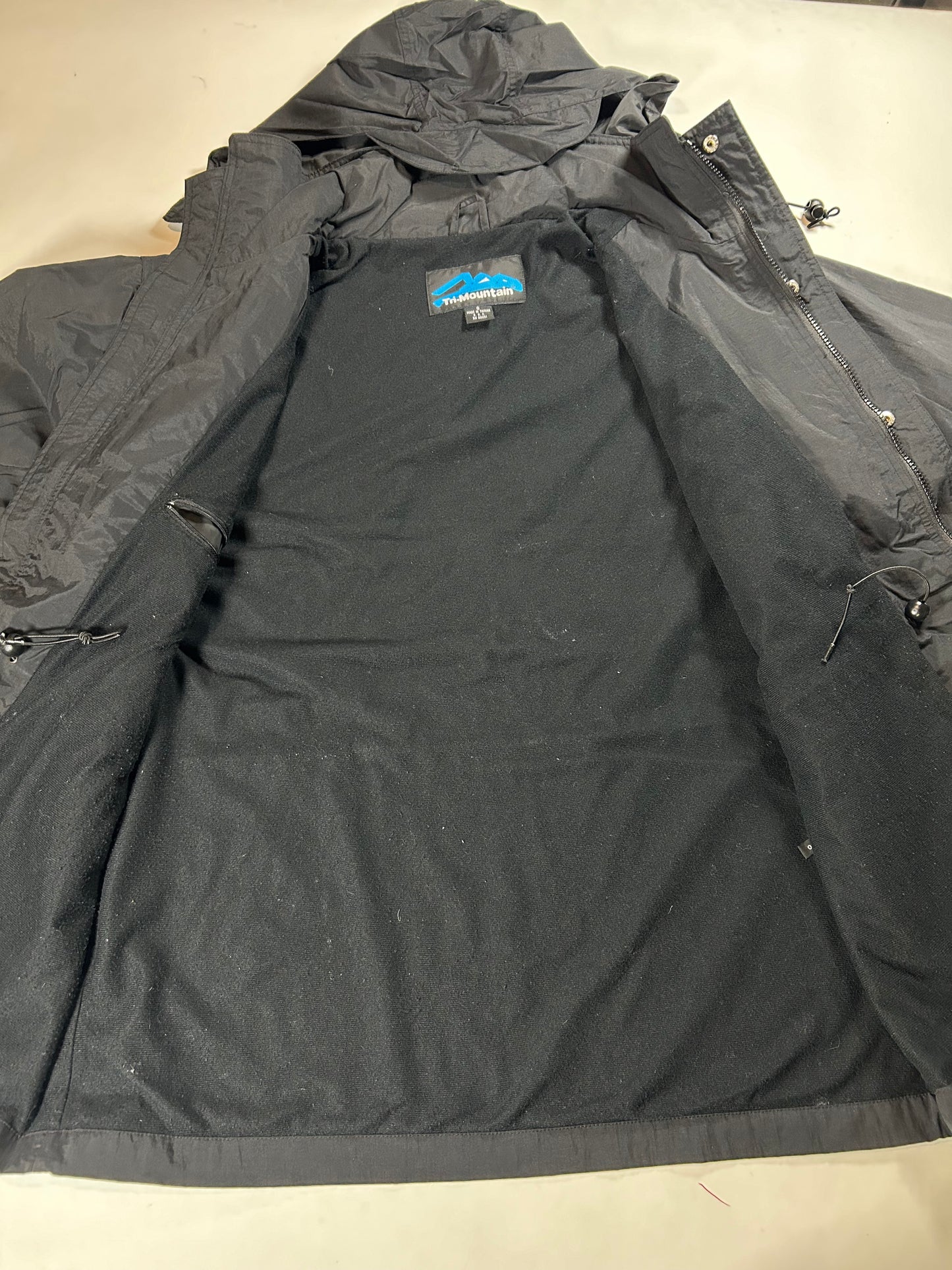 Vintage MLS Soccer Tri Mountain Black Windbreaker Zip Jacket 25.25x31 Big Fit Mediumish