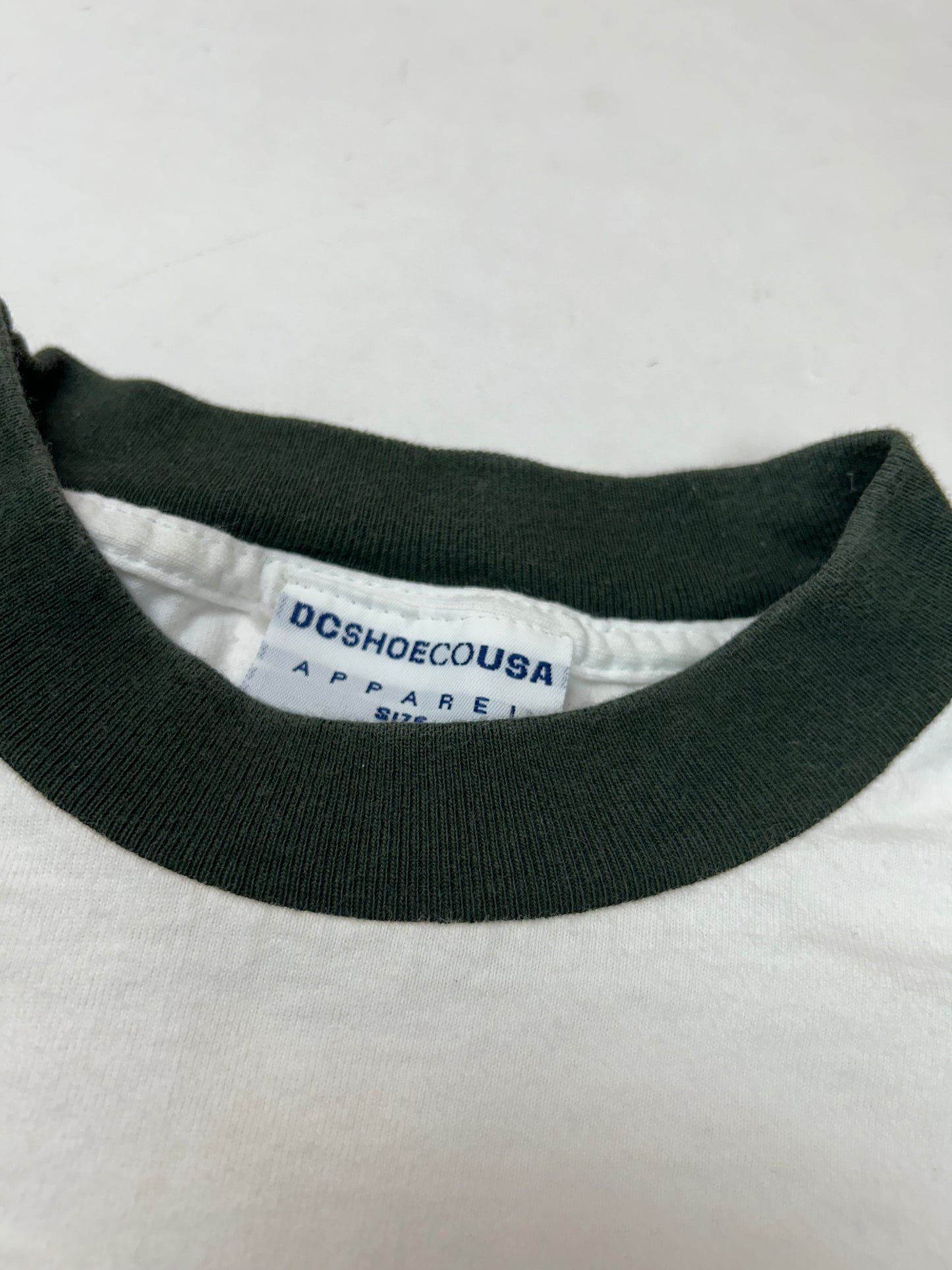 Vintage DC SHOE CO USA Apparel Felt Logo Skate Tee XL 25.25x30 Inches USA Skateboarding