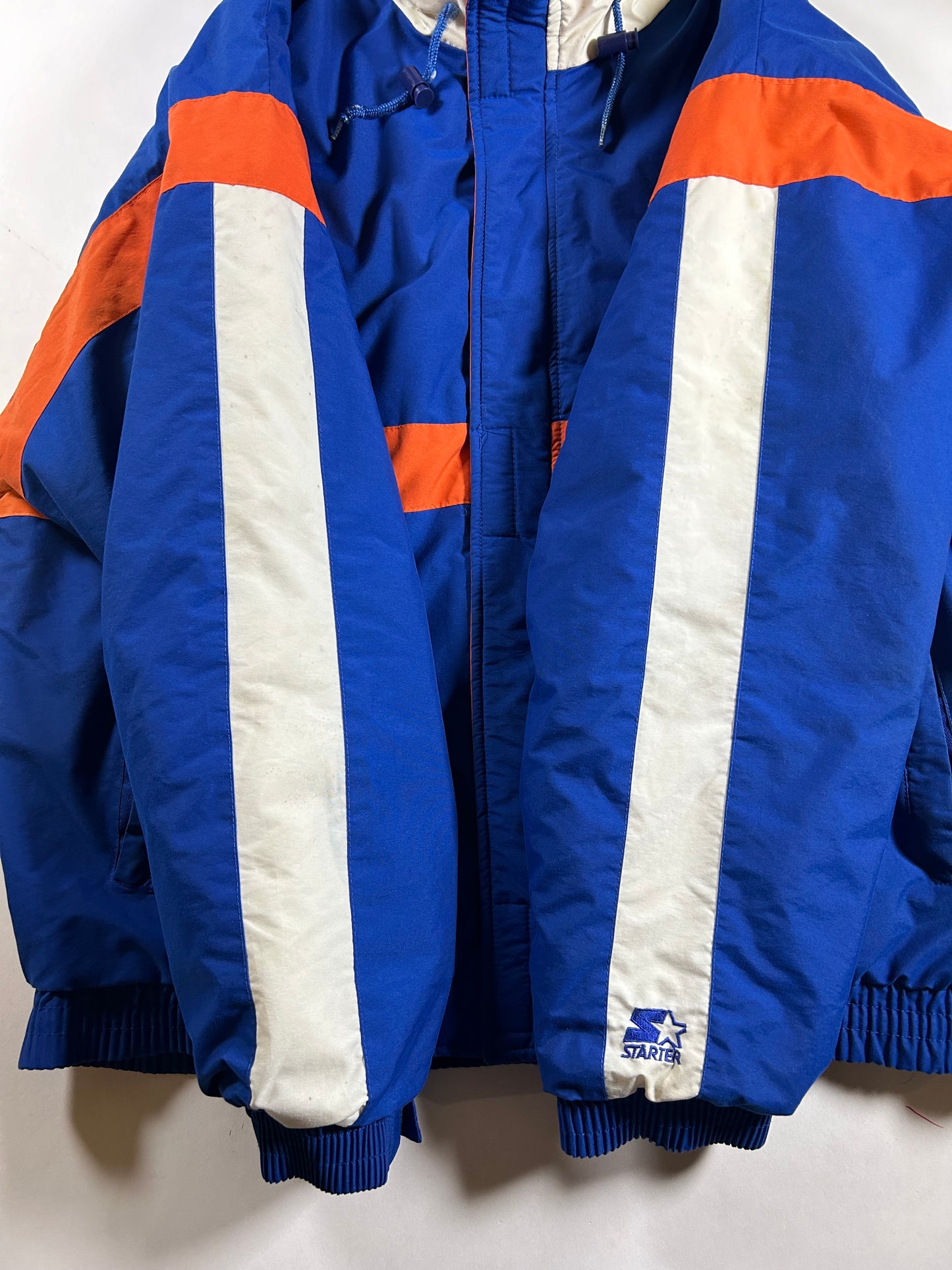 Vintage Starter New York Knicks Puffer Zip Up Packable Hood Jacket NYK XL 29x29.25 Inches As Is Has Stains 90s