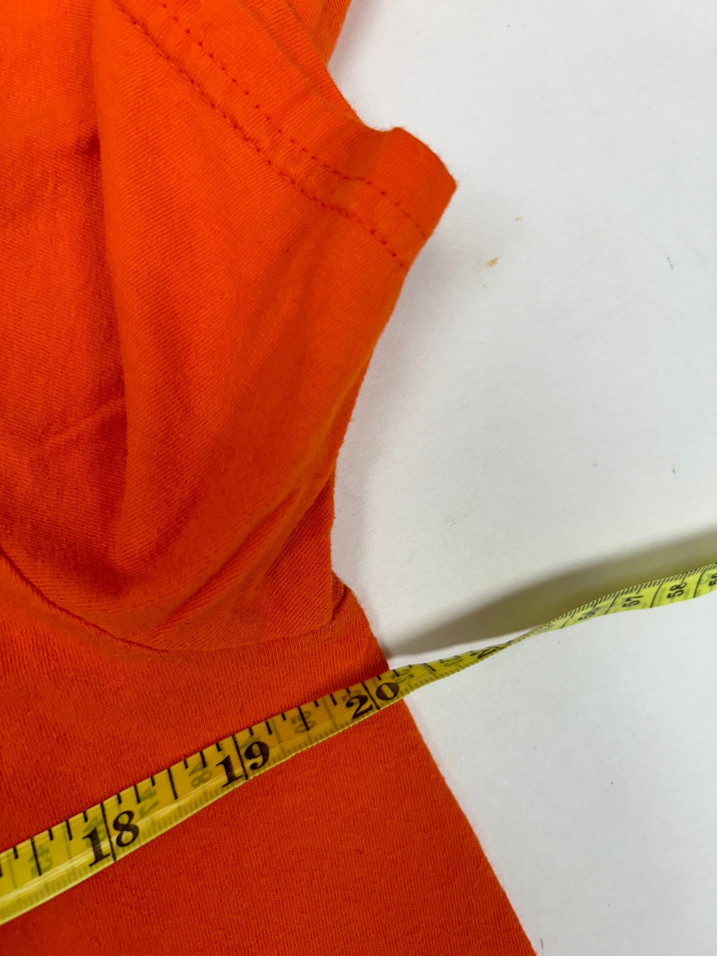 Majestic New York Knicks NBA Tee Medium Has Pin Holes On Logo Medium 20.25x26.5 Inches