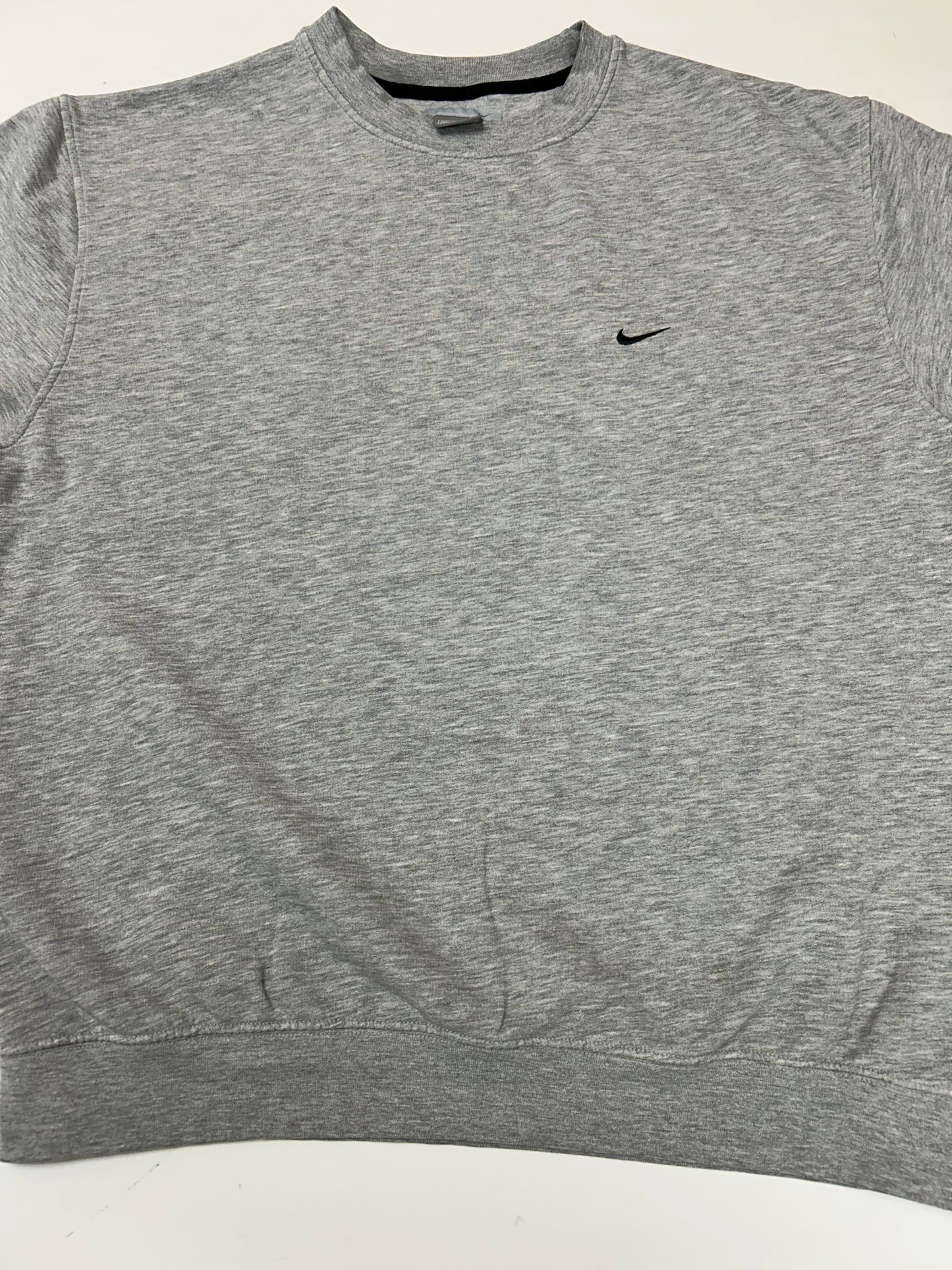 Vintage 00s Nike Swoosh Embroidered Chest Logo Essential Crewneck Sweatshirt 2XL/XL Fit 27.5x29.75 Has Small Flaw On Side As Is