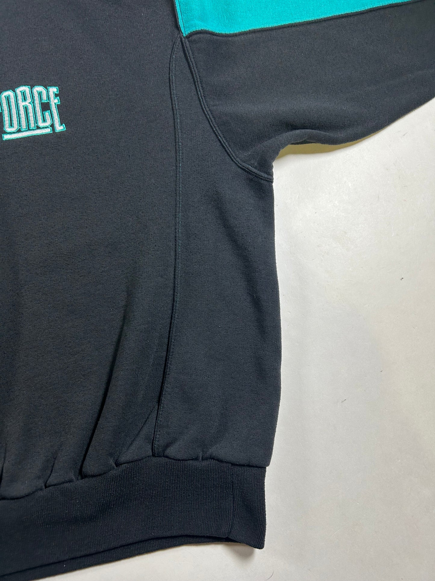 Vintage 90’s Nike Force Crewneck Sweatshirt Boxy Fit M/L 25x/25 Inches Rare