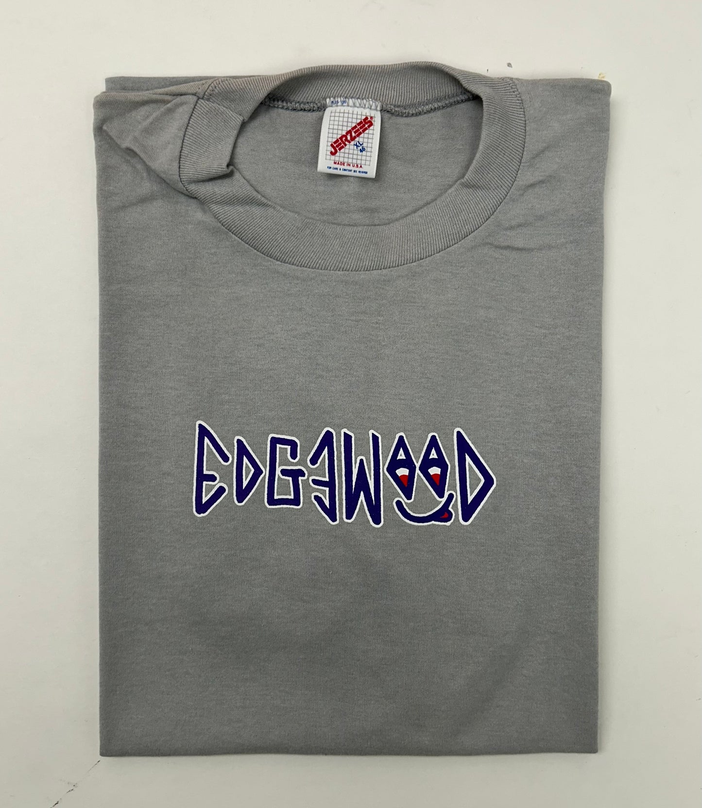 Edgewood NJ first edition “Deeper Than The Roots.” Tee XL/L Fit 22.5x29.5 Inches 90s Jerzees 50/50 Blend USA Made Slate Gray