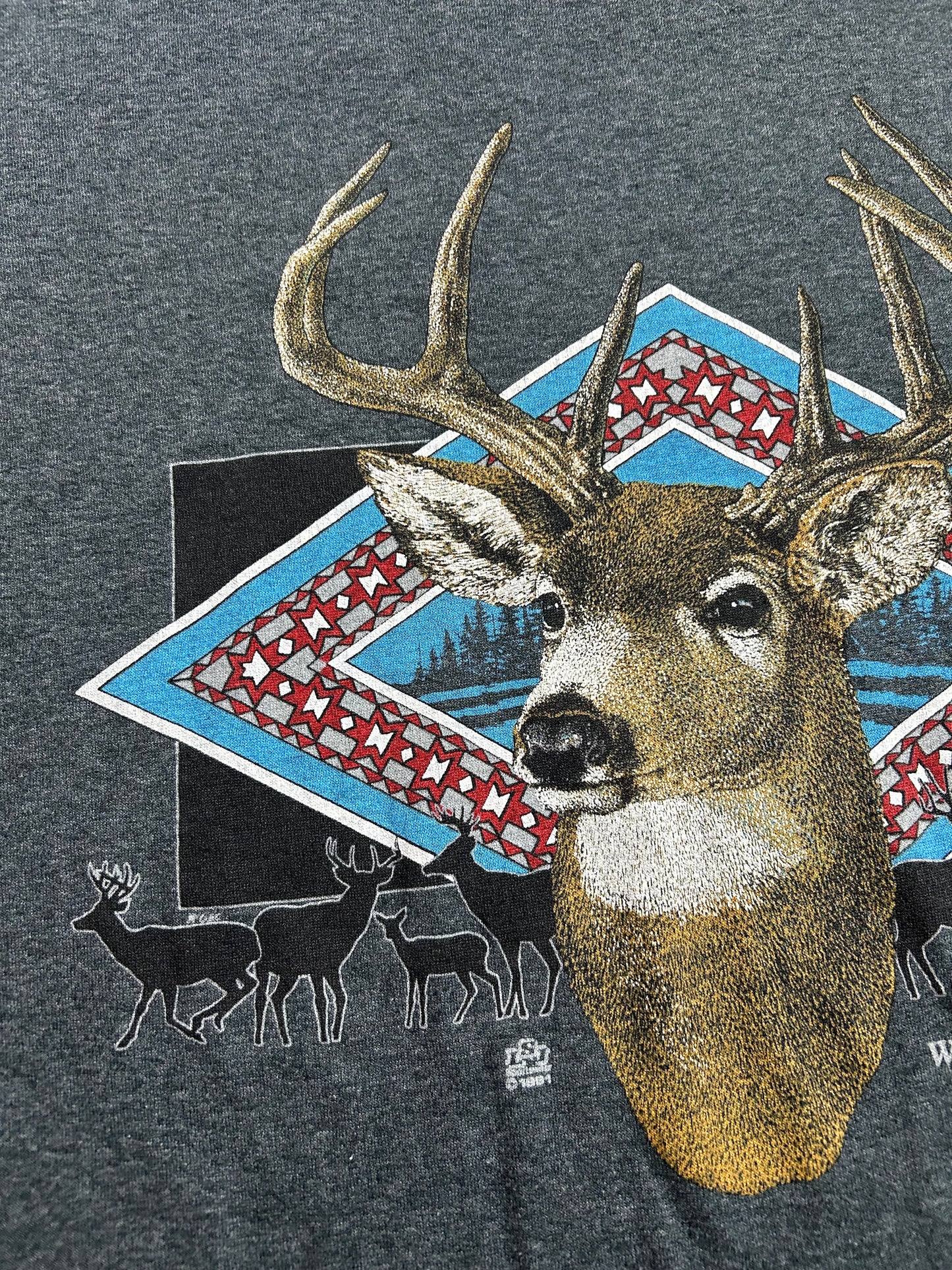 Vintage Jerzees 1991 Whitetail Deer Odocoileus Virginianus Animal Graphic Tee Large/Medium 21x27 Inches