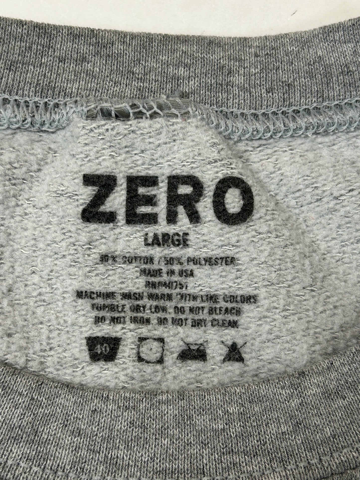 Zero Skateboards Spell Out Skate Brand Crewneck Sweatshirt Large 23.75x27 Inches Gray