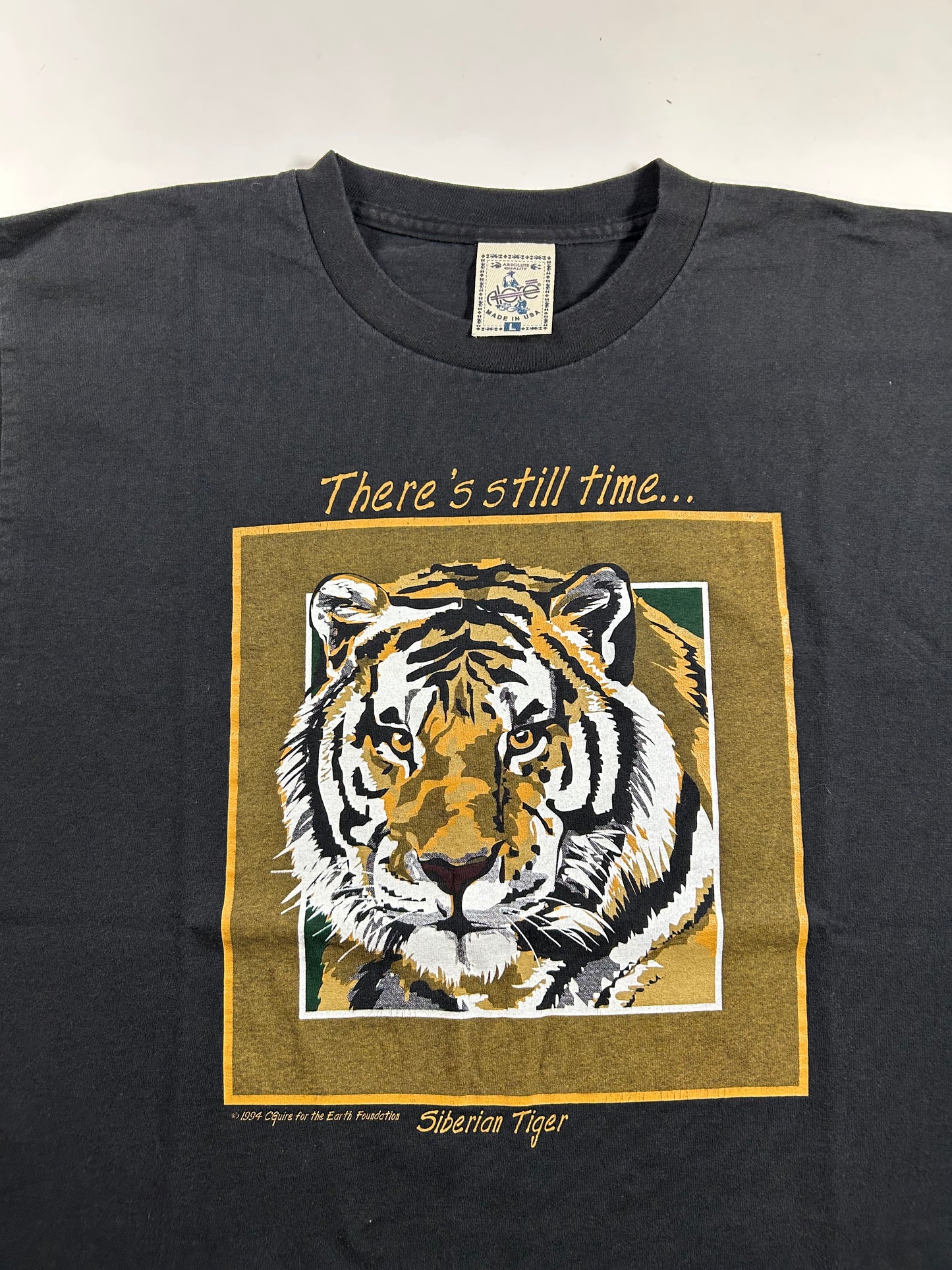Vintage 1994 Siberian Tiger There Still Time Nature Animal Tee Large 22x29 Inches Made In USA