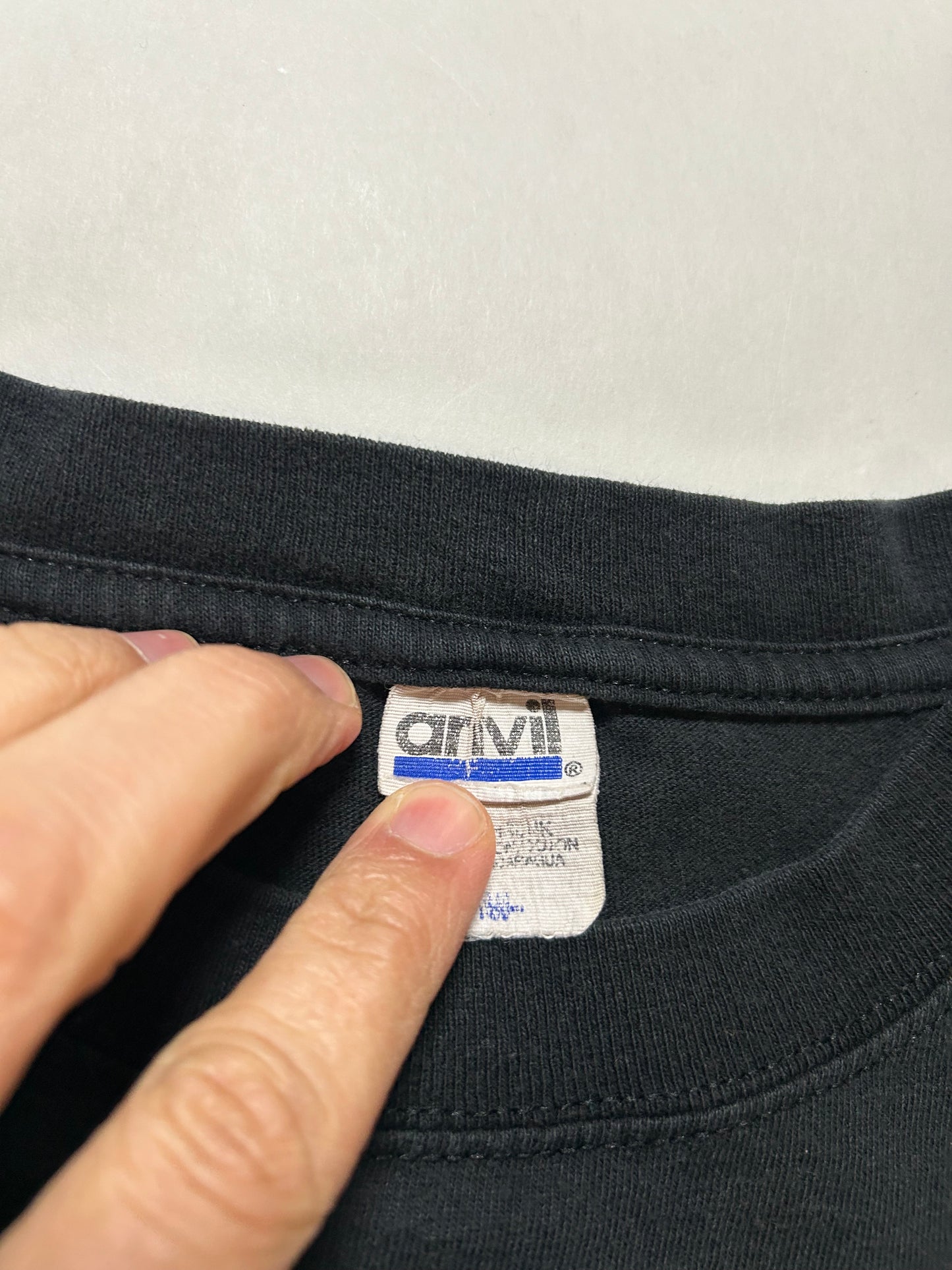 Vintage Jonas Brothers 2009 World Tour Band Music Concert Tee Medium 20.25x25 Inches Black Faded