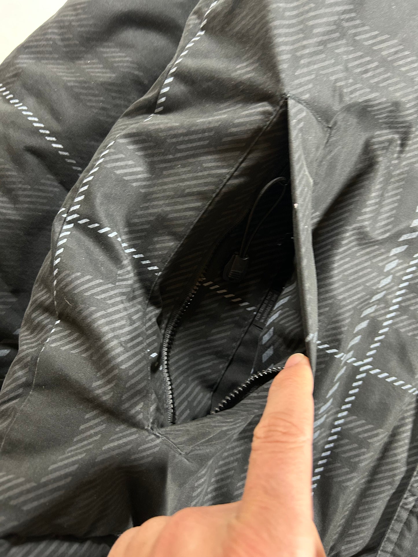 Vintage CCS Skate Catalog Winter Puffer Reversible Jacket Snowboard Skateboard Medium 26x28 Inches