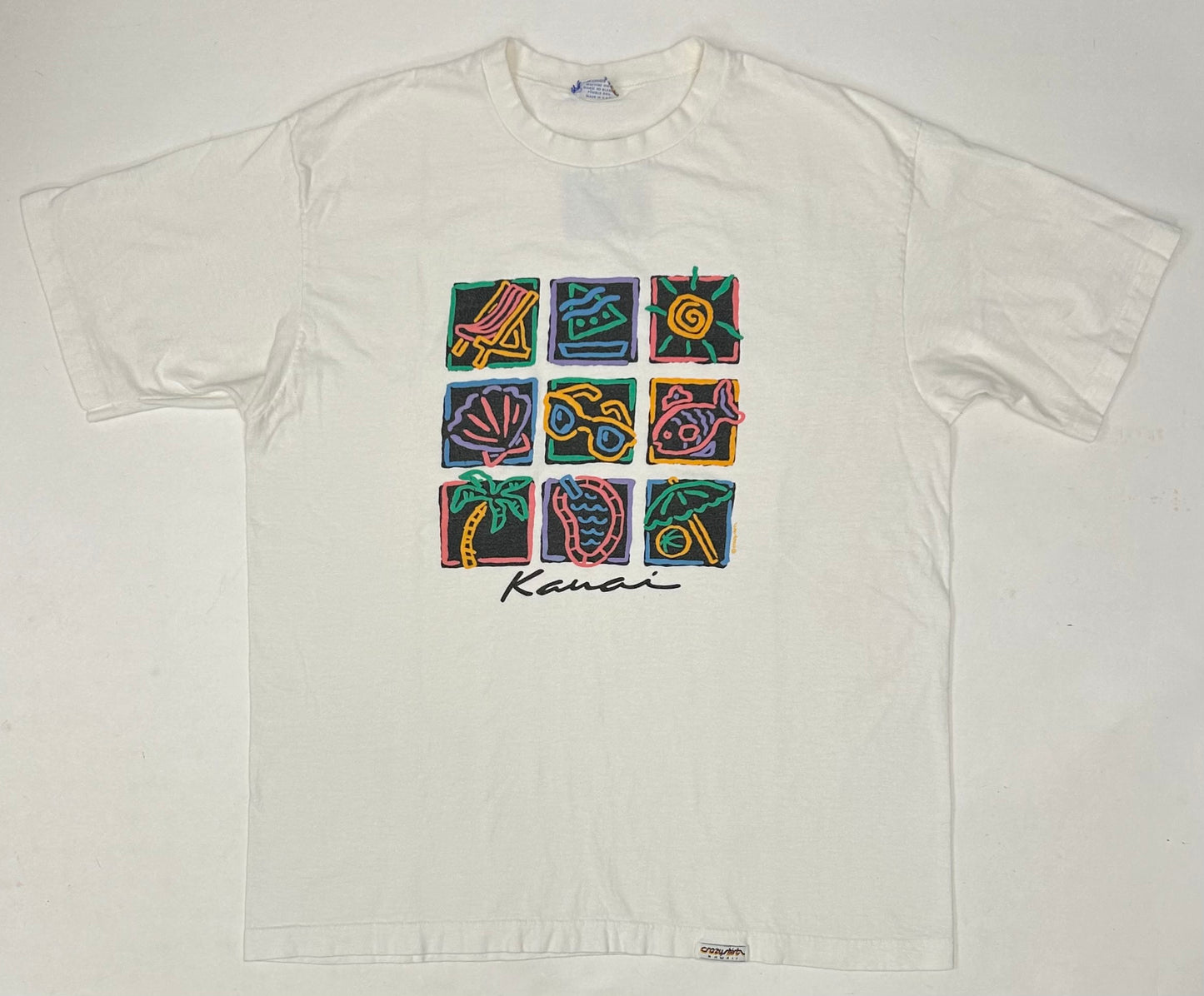 Vintage Crazy Shirts Hawaii Kauai Beach Essentials Graphic Shirt Large 21.5x28