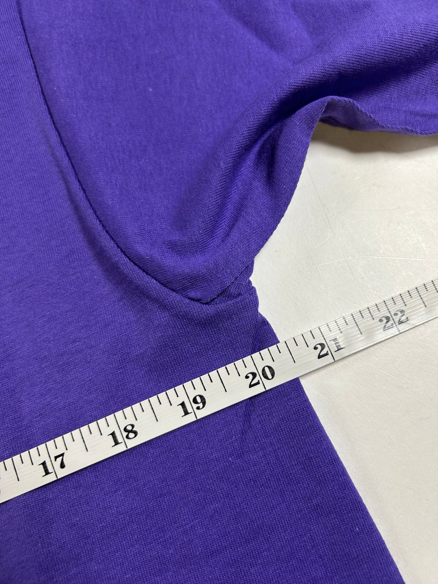 Vintage 1992 San Diego Seashell Destination Vactuon Tee Purple Large/Medium Fit 20.5x30 Inches