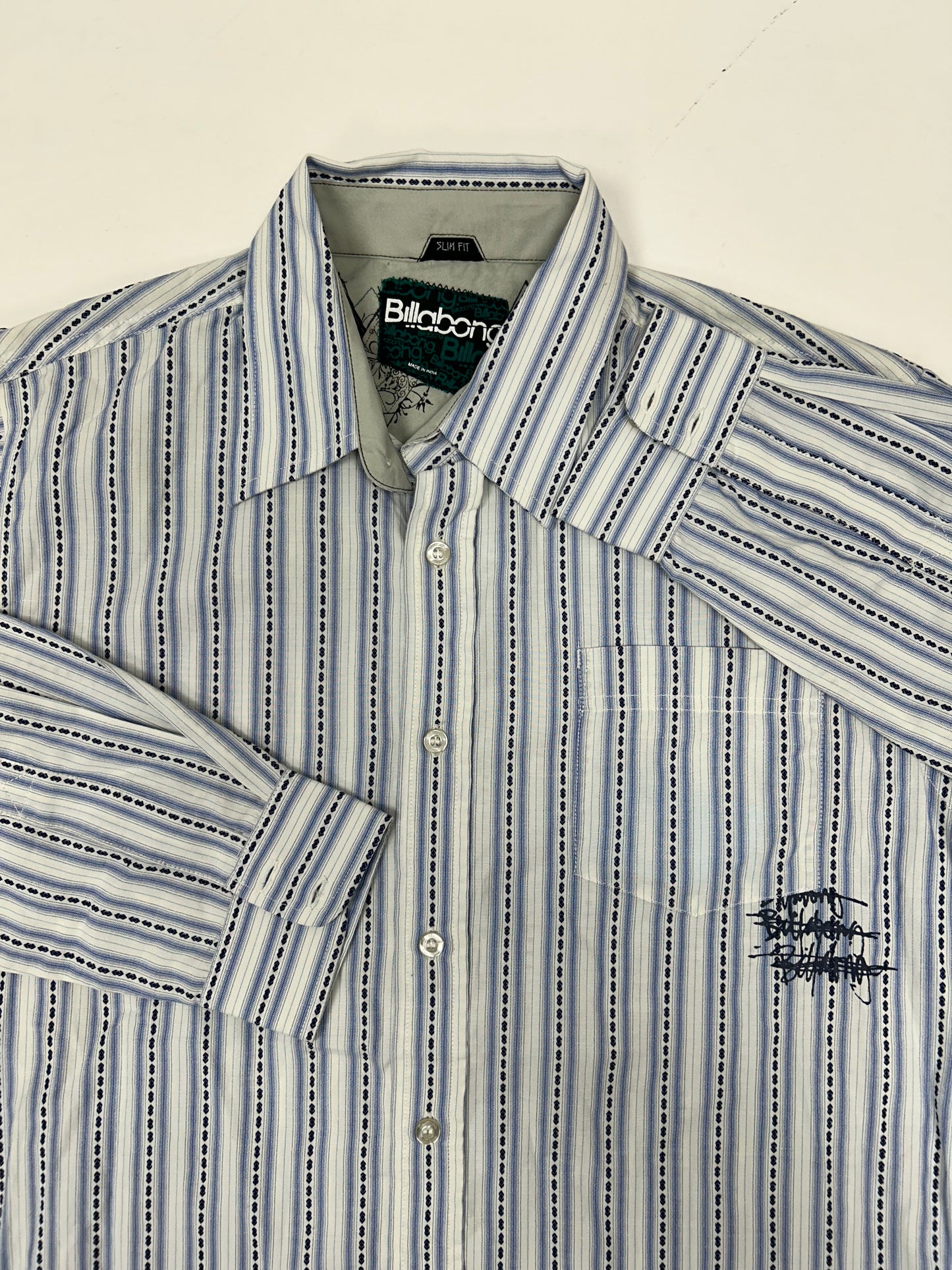 Vintage 00s Billabong Surf Polo Button Up Polo Long Sleeve Shirt Tagged Slim Fit Medium 22.25x29.75 Inches