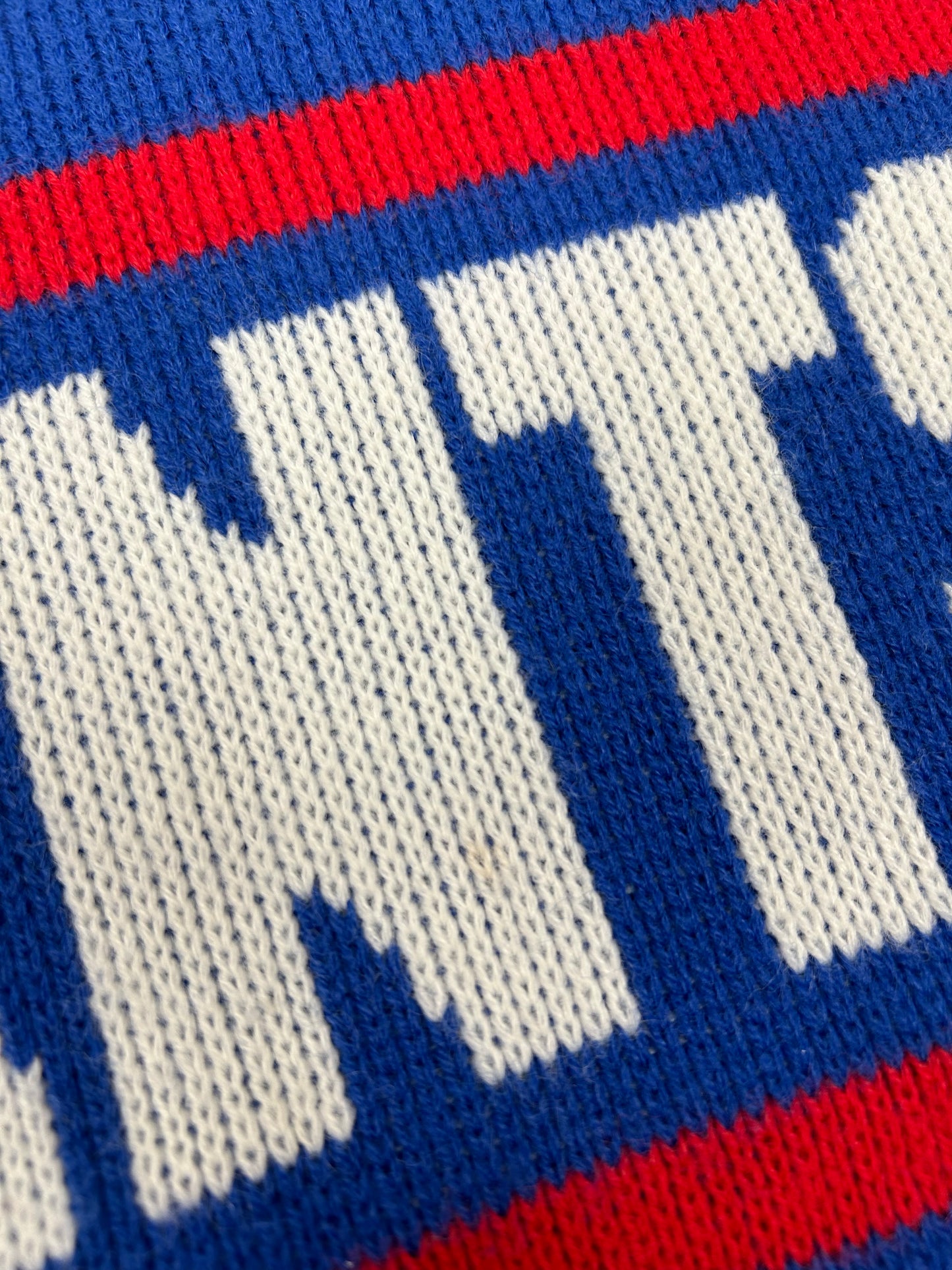 Vintage Cliff Engle New York Giants NFL Sweater Medium 23.5x27.5 Inches