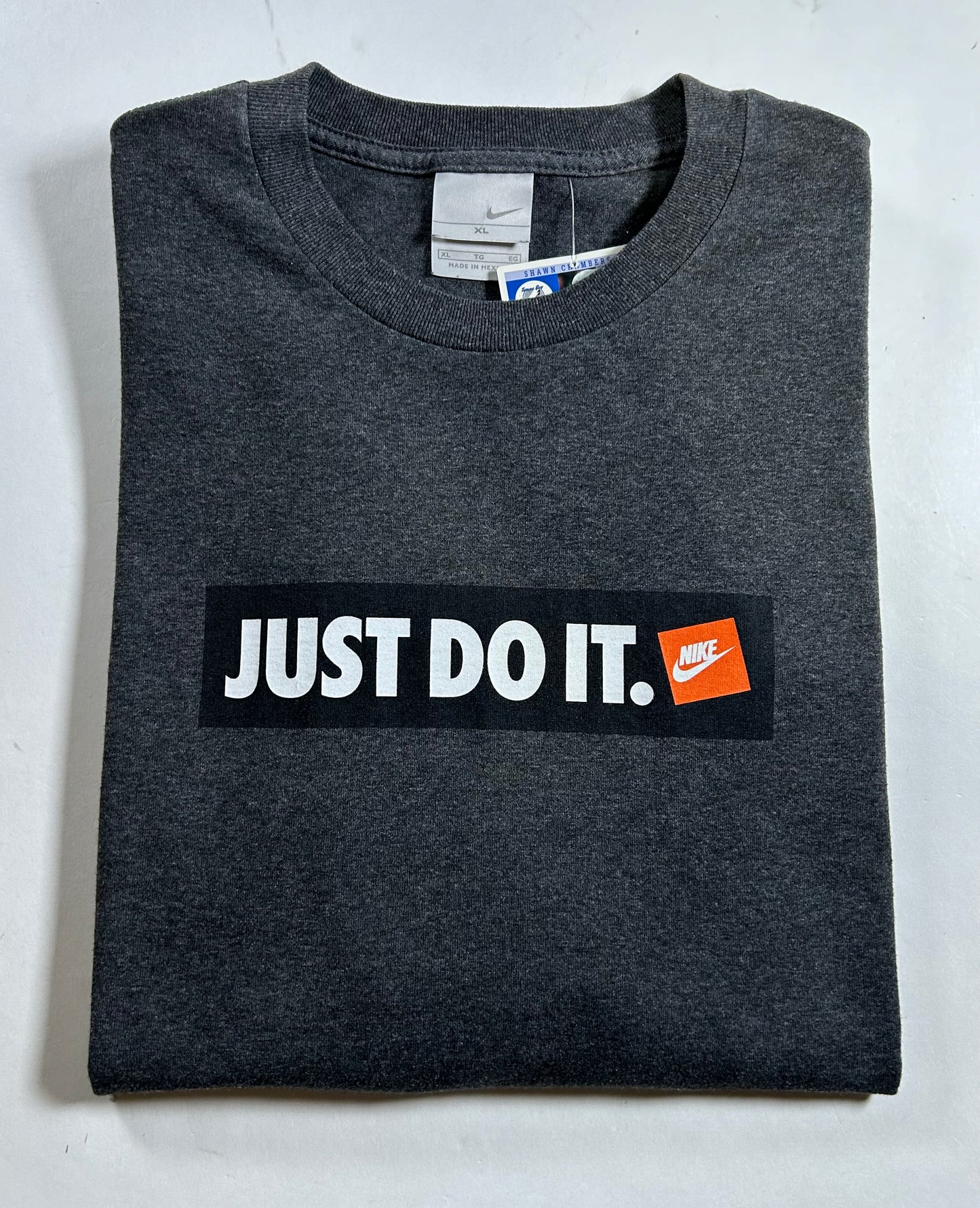 Vintage 00s Nike Just Do It. Box Logo Tee XL 23.5x31.25 Inches Dark Charcoal Gray