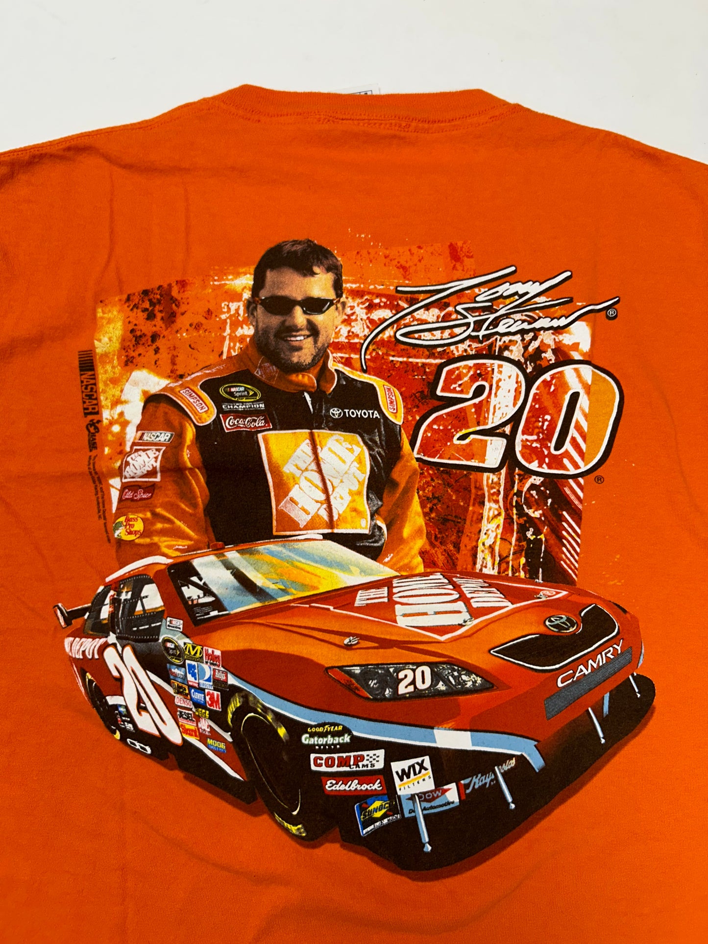 Vintage 00s Tony Stewart NASCAR #20 Toyota Tee Medium 20.5x26.5 Inches