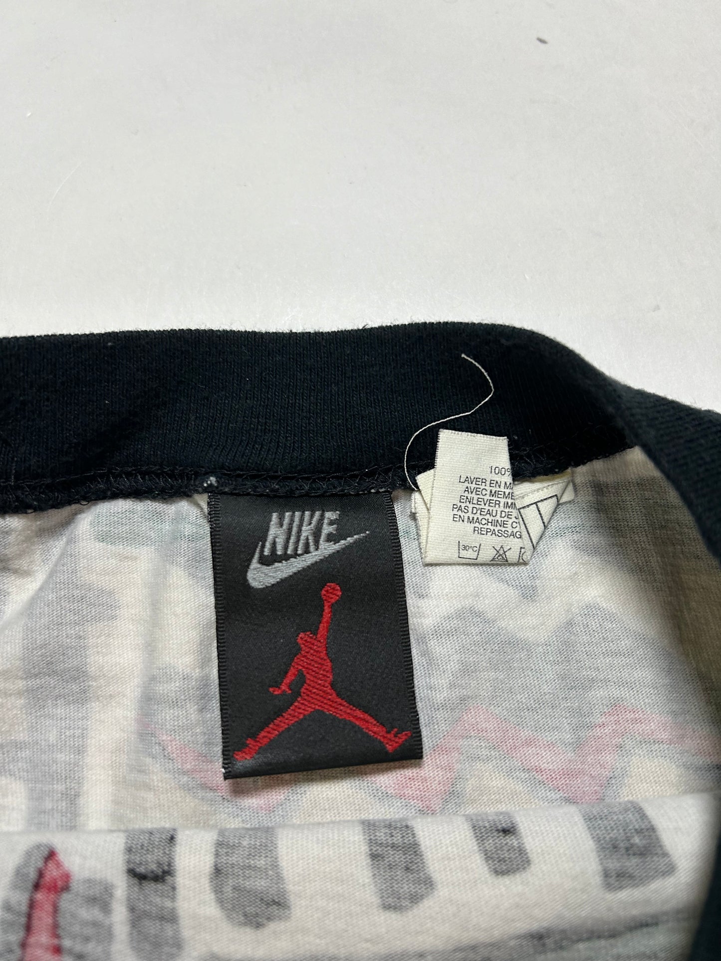 Vintage Nike Air Jordan AOP 1993 Tee Constructed Top Abstract Jordan 8 VIII XL 26.25x27.5/30 Inches