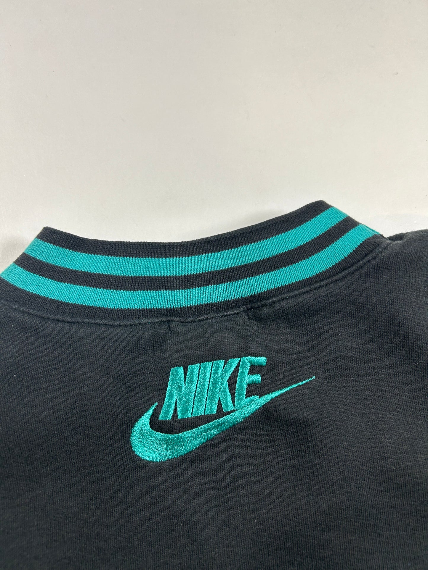 Vintage 90’s Nike Force Crewneck Sweatshirt Boxy Fit M/L 25x/25 Inches Rare