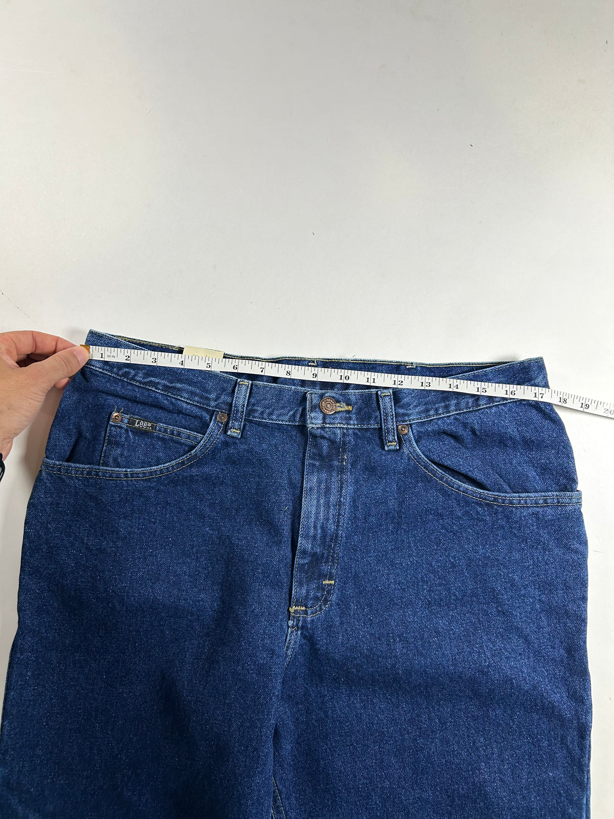 Vintage Lee Blue Jeans Relaxed Fit Deadstock NWT Size 36x30 Tapered Leg 1999 New About 17.25x42 Inches