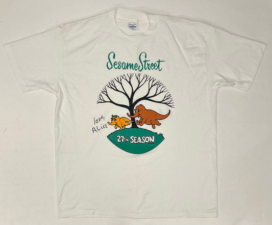 Vintage Sesame Street 27th Season TV Show Promo Tee 1995 Autographed As Is XL 23.5x29.25 Inches