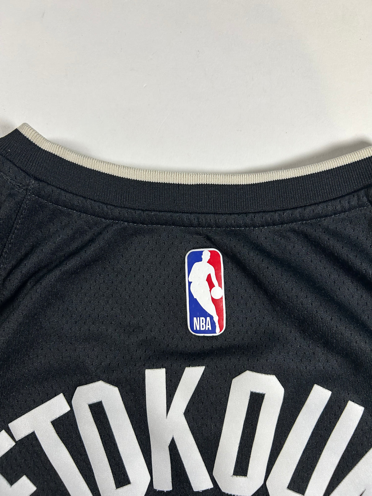 Giannis Antetokounmpo Milwaukee Bucks Nike Swingman Jersey Large 48 21x28.5 Inches