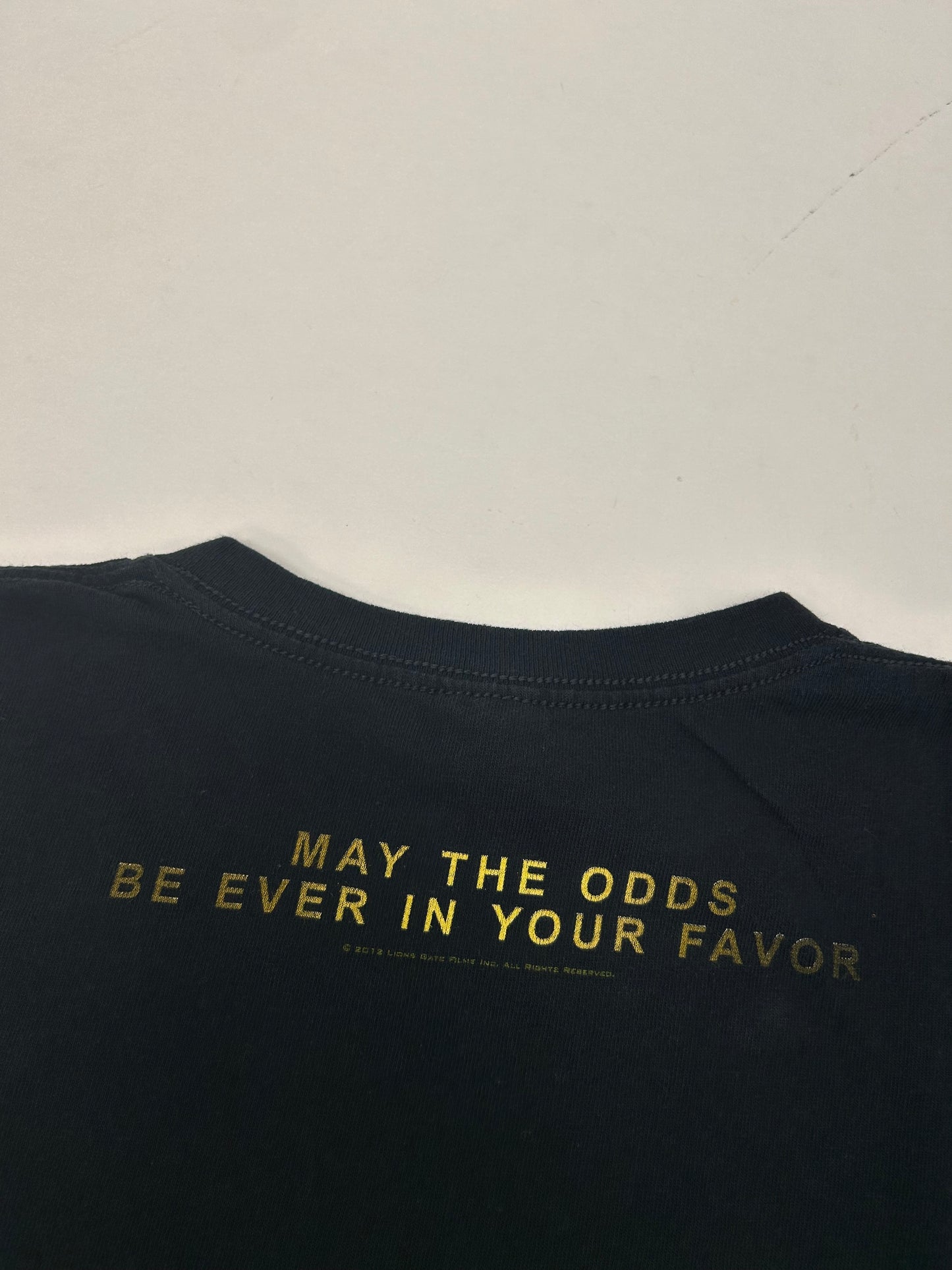 2012 The Hunger Games "May Odds In Your Favor" Movie Promo Tee Size Large 22x28 Inches