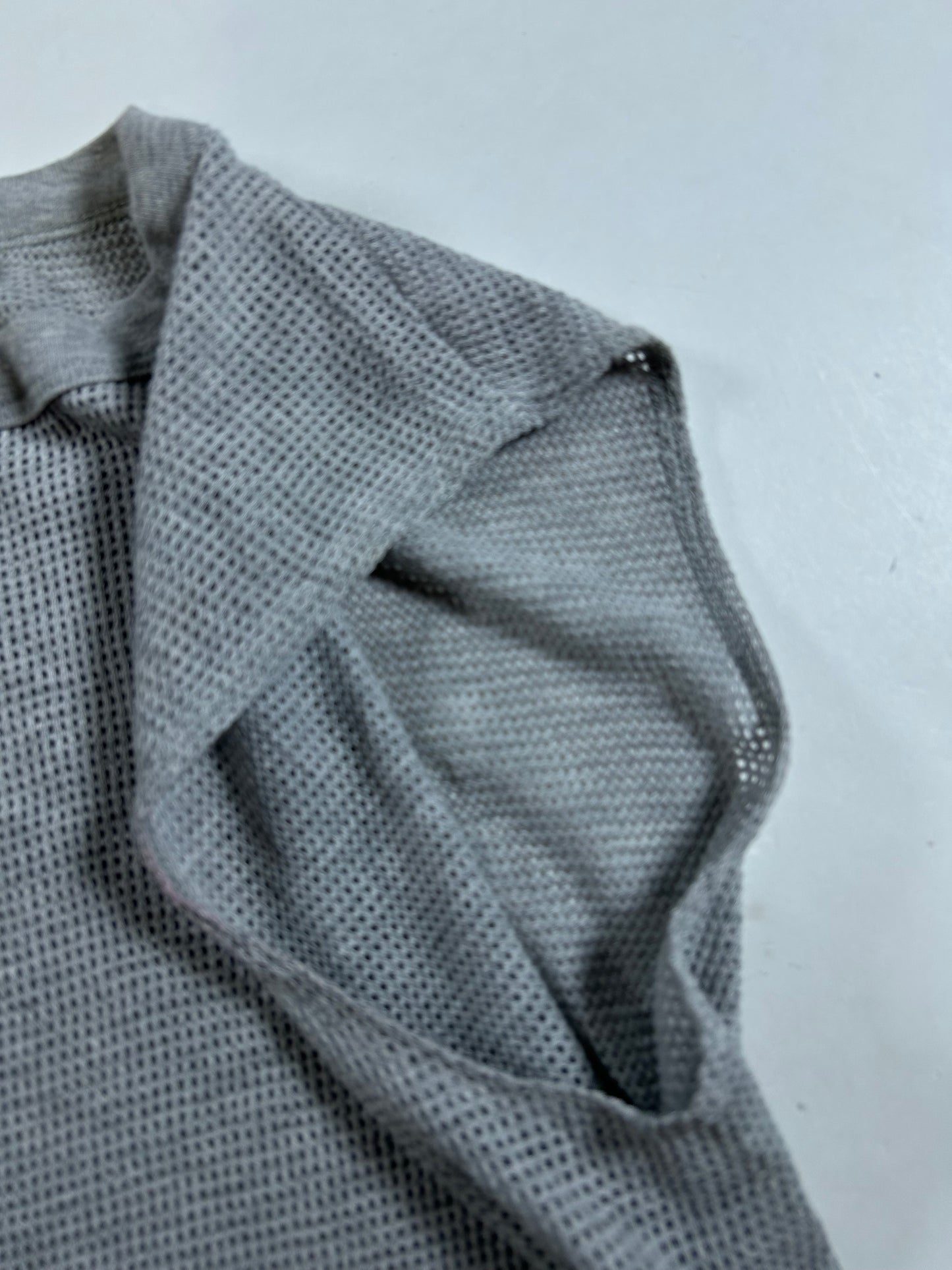 Jerzees Mesh Tank Top Sleeveless Shirt Medium Gray Made USA 90s Vintage Blank 20.25x26.25 Inches