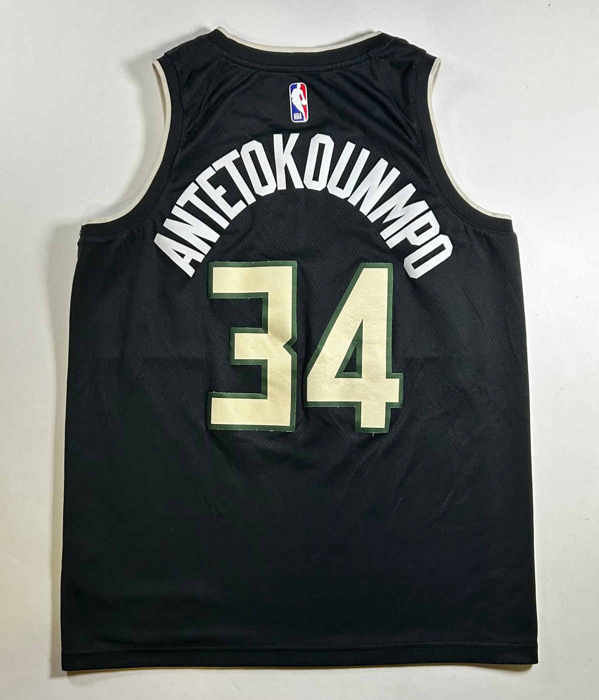 Giannis Antetokounmpo Milwaukee Bucks Nike Swingman Jersey Large 48 21x28.5 Inches