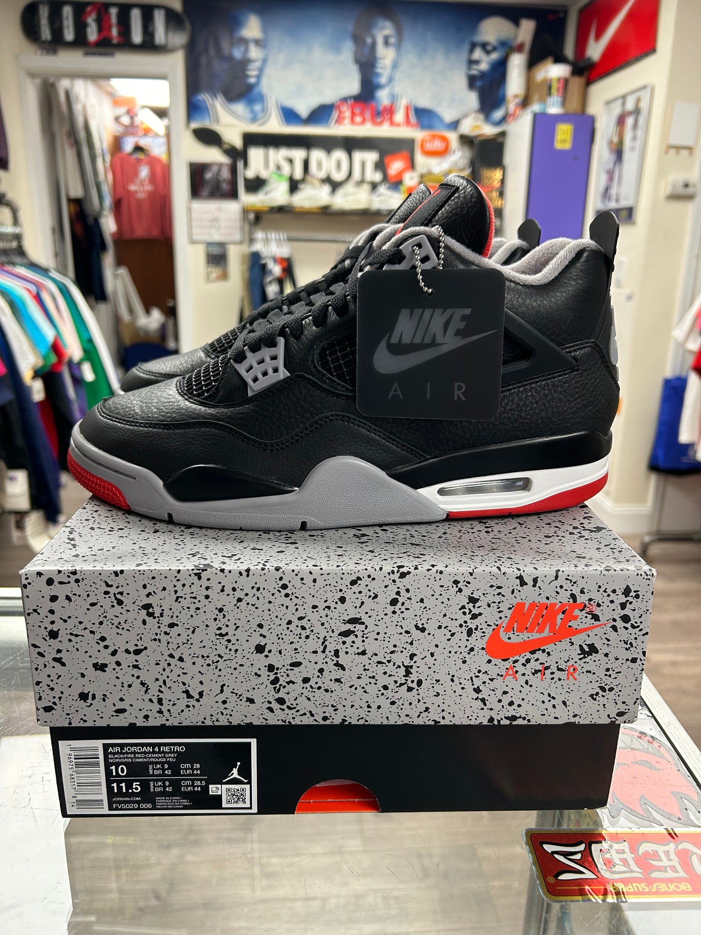 2024 Nike Air Jordan 4 Retro Bred Reimagined Size 10 FV5029 006 DS Brand New