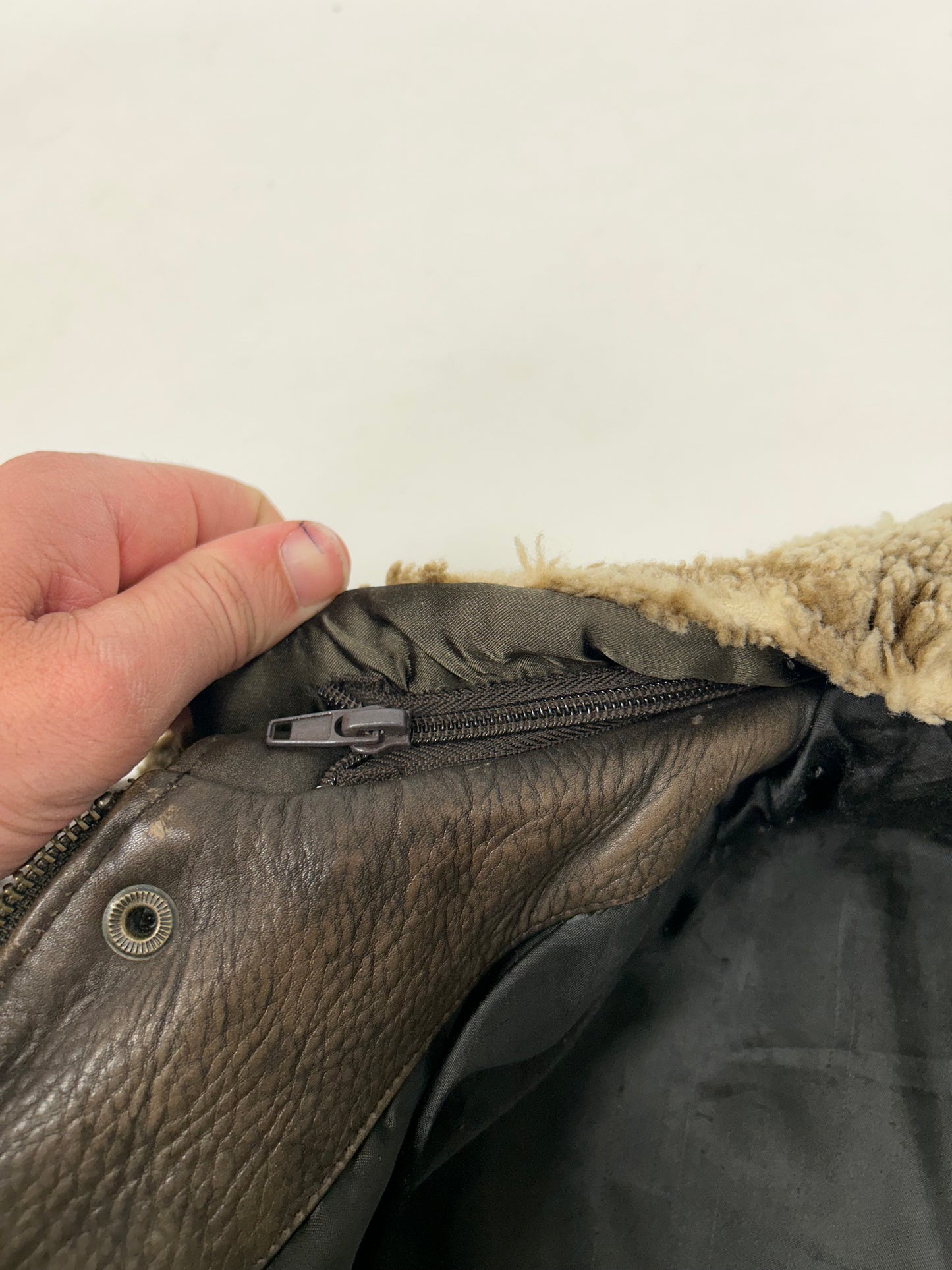 Vintage 90s The Axiom Traditional Leather Pete’s Wicked Ale Leather Jacket Beer Brewery Medium 25x28 Inches