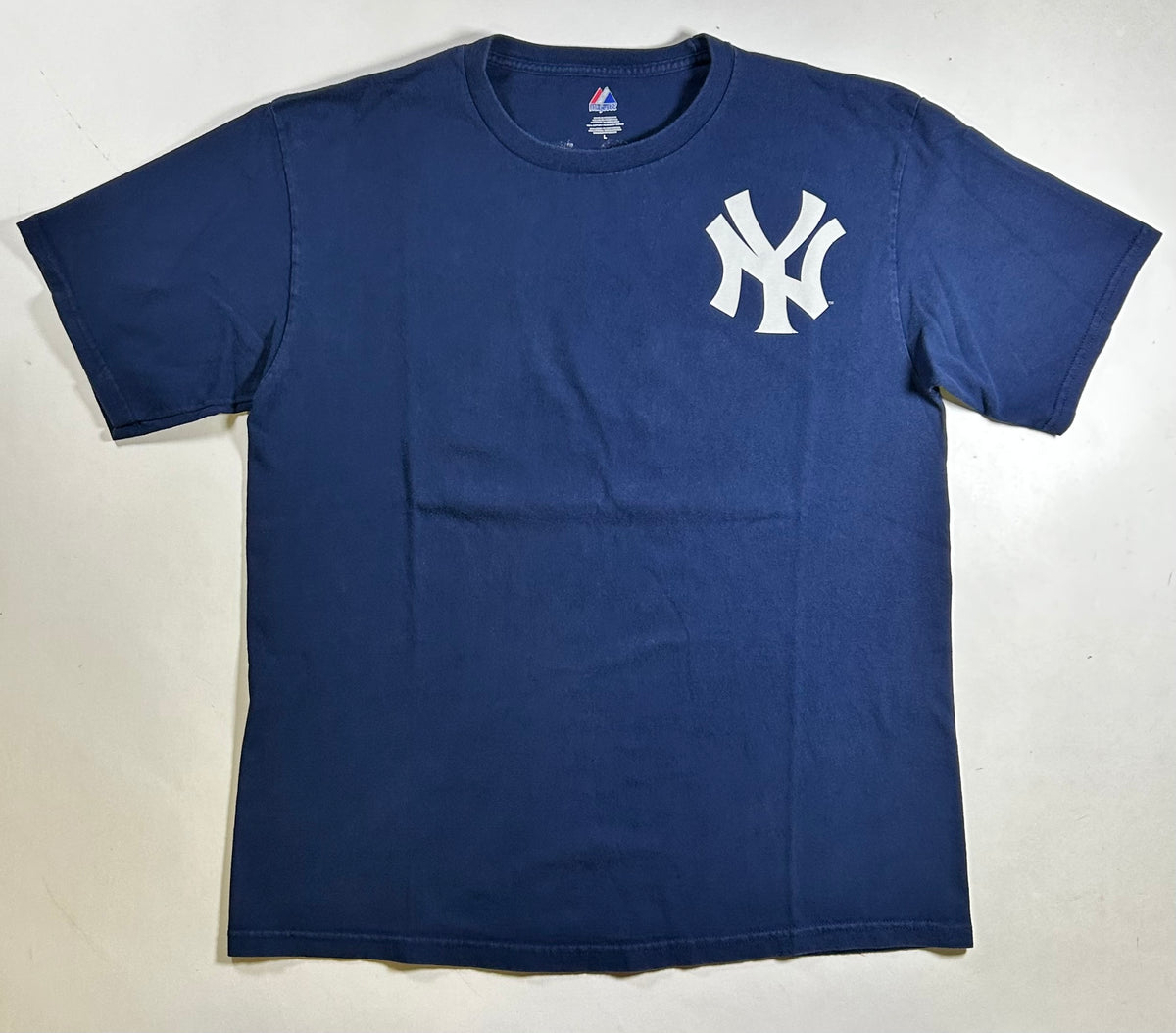Majestic New York Yankees Nick Swisher # 33 MLB Player Tee Large 23x29.5 Inches