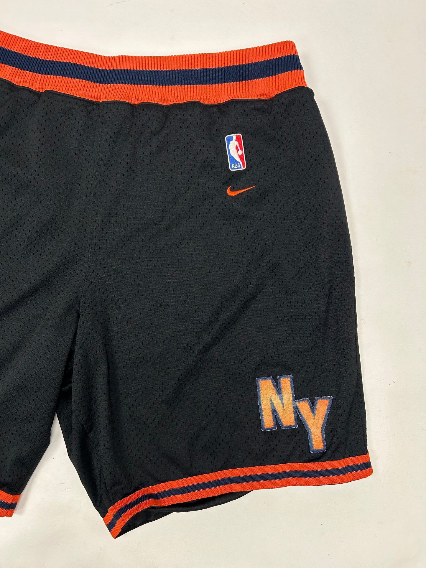 Vintage Nike Team New York Knicks Shorts 1978 Throwback Rewind Mens XL 20x22.25 Big Fit Elastic & Drawstrings Works 90s