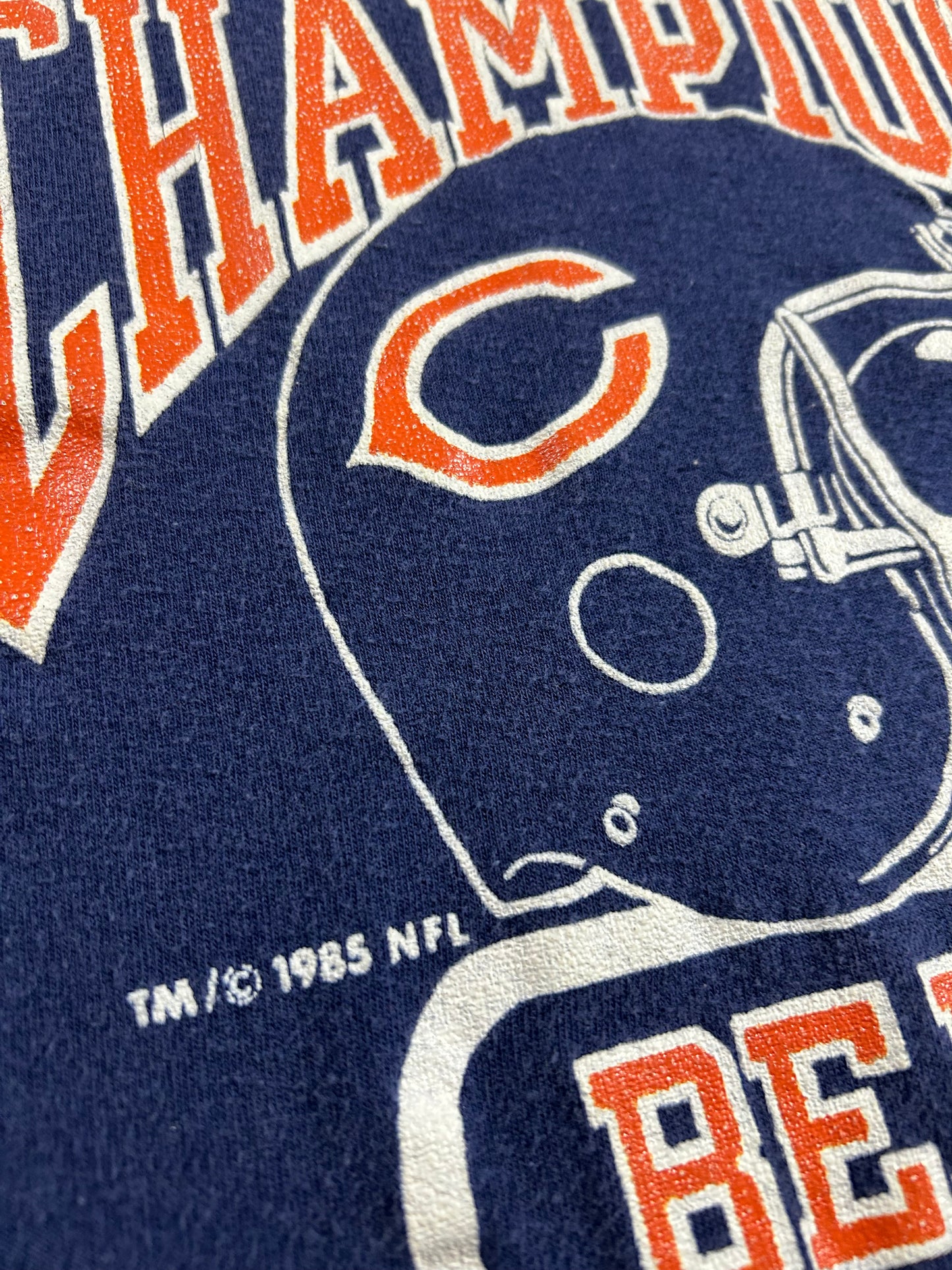 Vintage Logo 7 Chicago Bears NFL Super Bowl XX Champions Tee M/S Fit 19.25x25.5 Inches