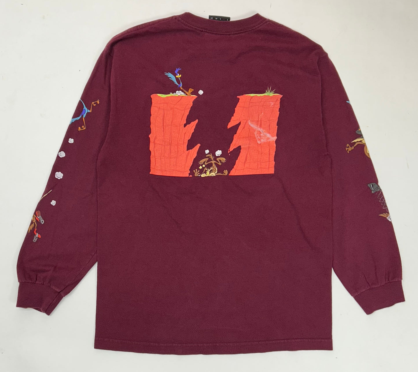 The Hundreds X Looney Tunes ACME Wile W Coyote & Roadrunner Long Sleeve Tee Medium 19.75x27.75 Inches As Is