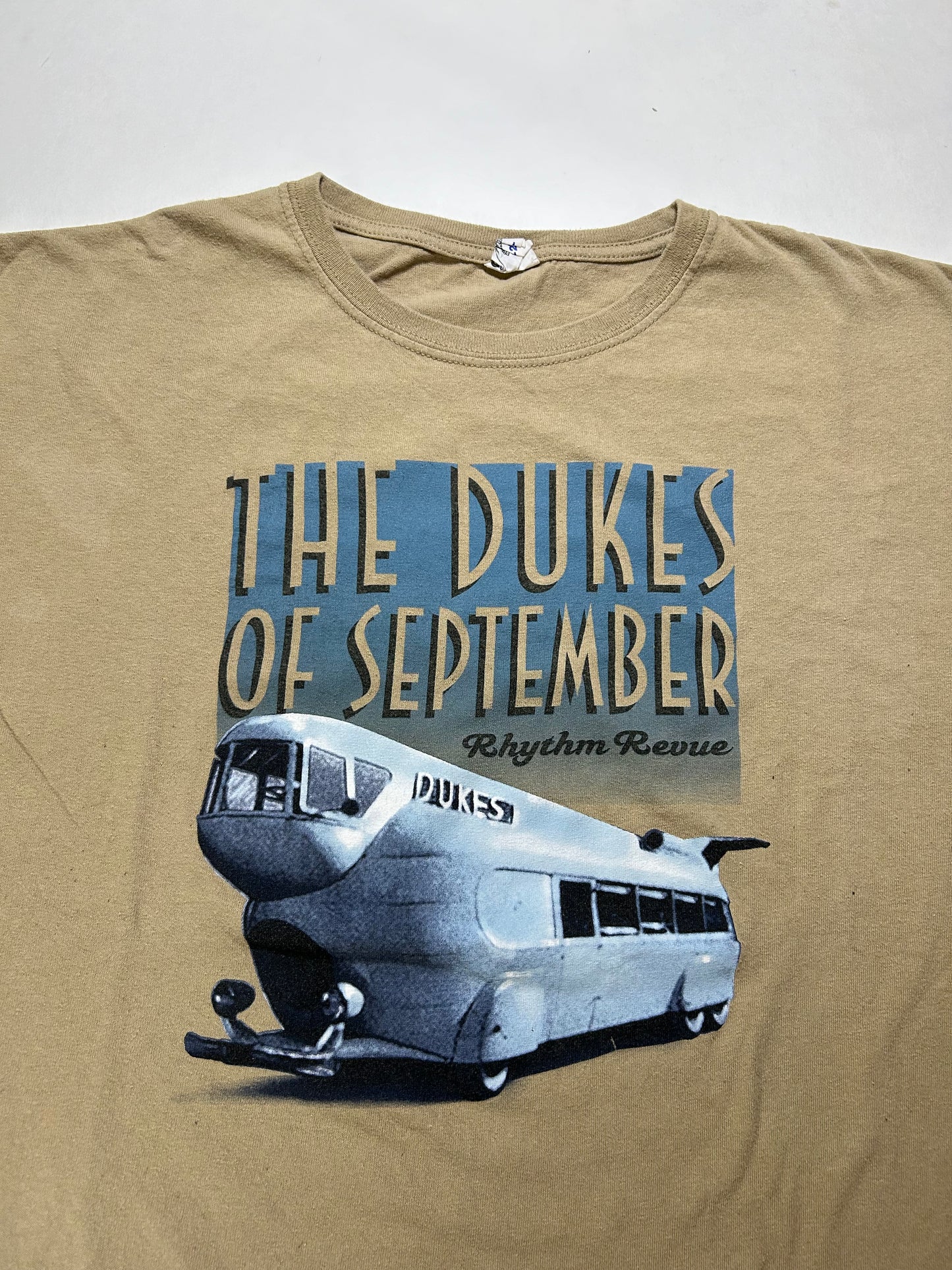 The Dukes Of September Rhythm Revue 2010 Tour Shirt 2XL 26.25x29 Inches