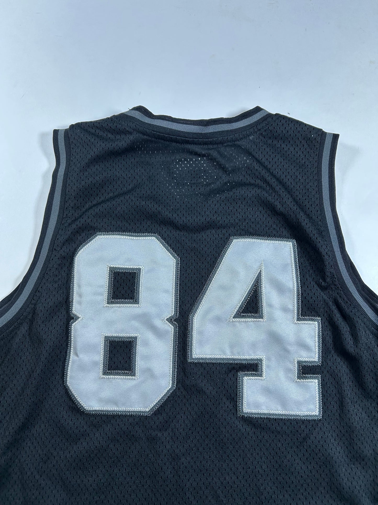 HUF Worldwide Skate Mens Basketball Style Jersey Tank #84 Skateboarding Medium 21x29.75 Inches