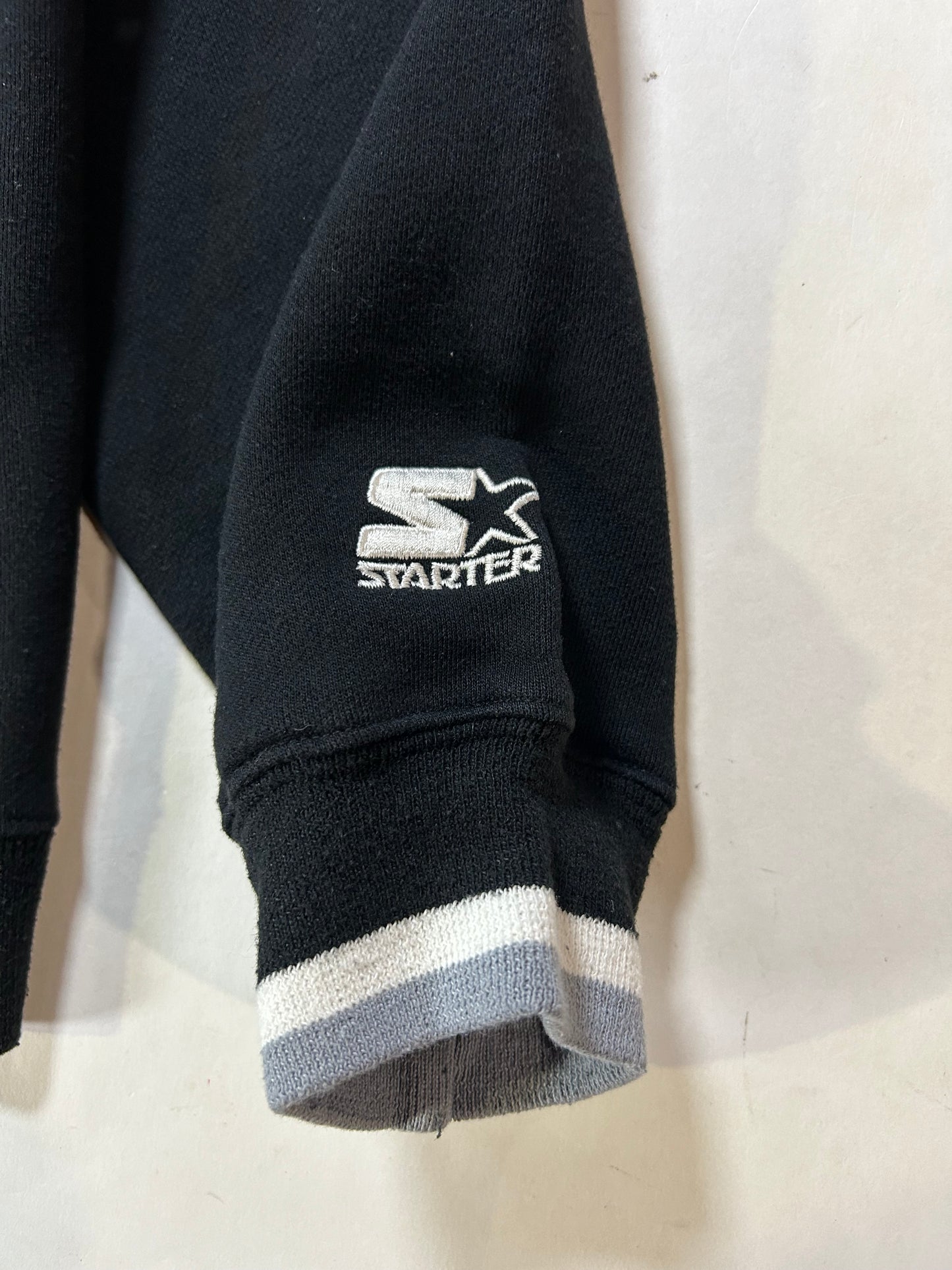 Vintage 90s Starter Oakland Raiders NFL Crewneck Sweatshirt Medium Fit 22.25x26.5 Inches Black