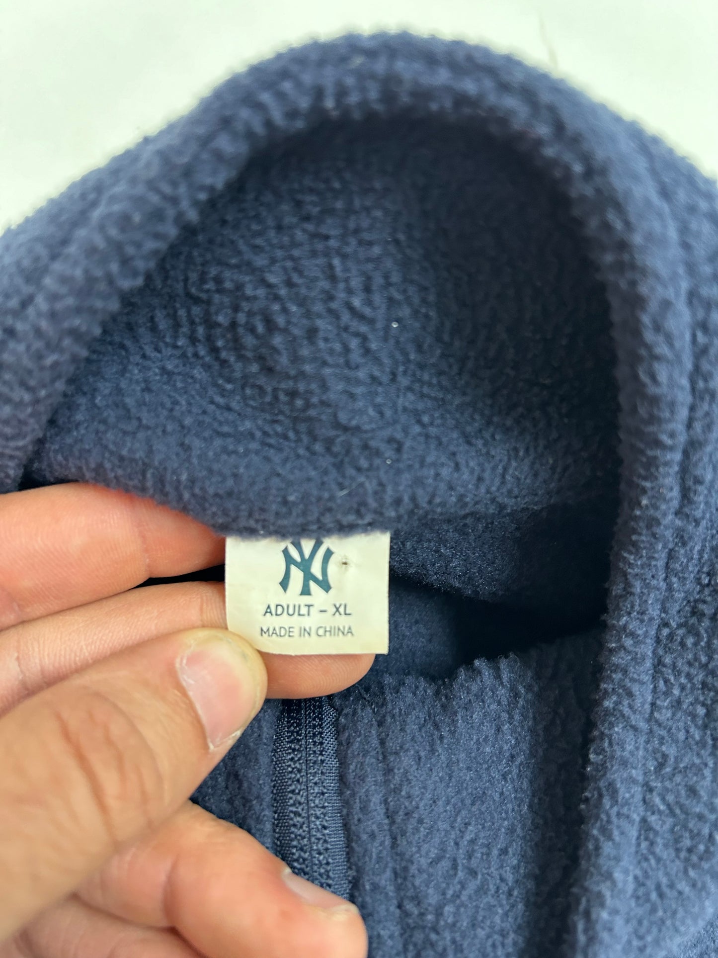 New York Yankees MLB Zip Fleece XL/L Fit 23.5x30 Inches