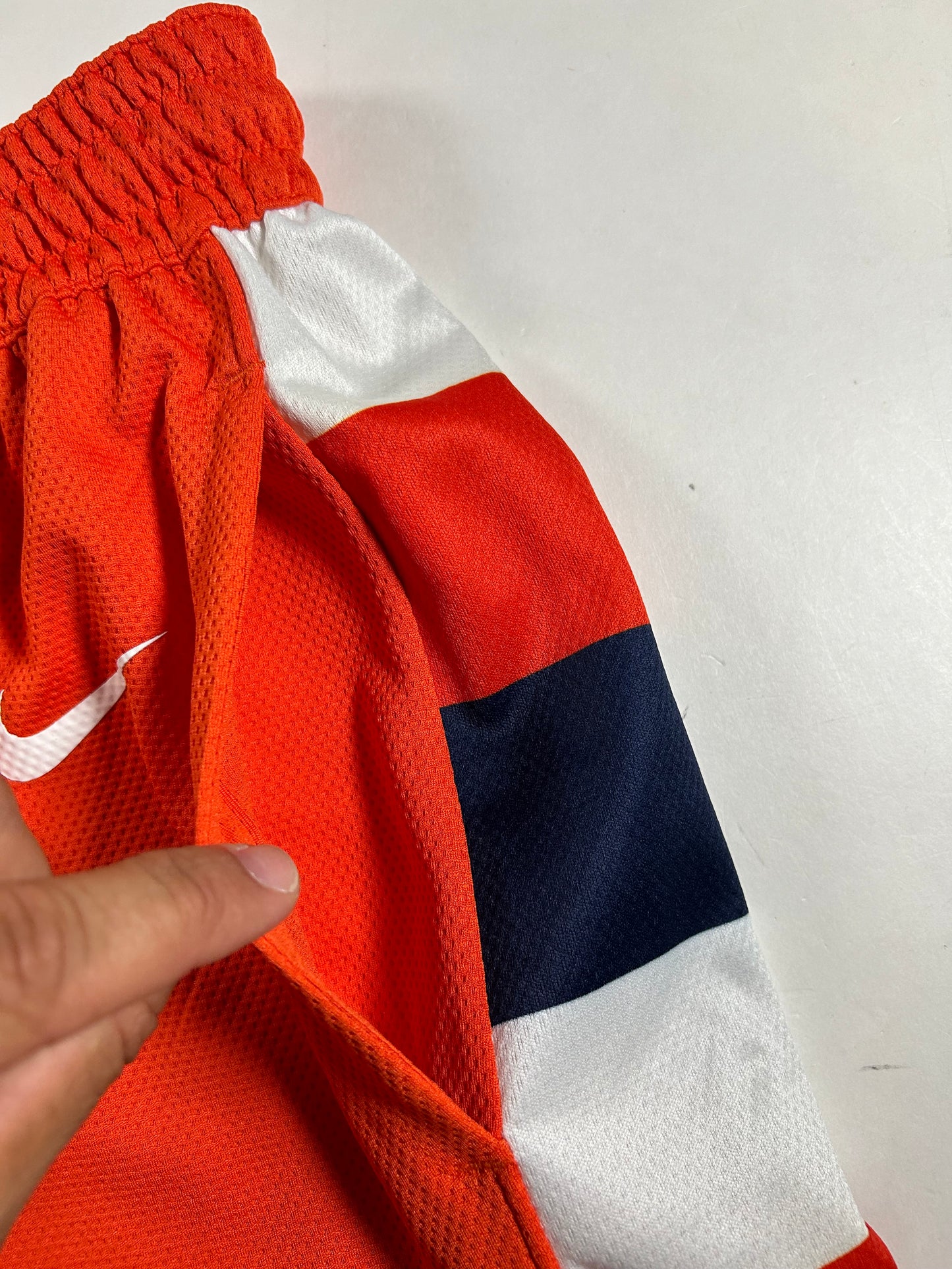 Syracuse Orange Shorts Orange NCAA Basketball Nike Dri Fit Orangemen Medium 13.25x21/22 Iniches