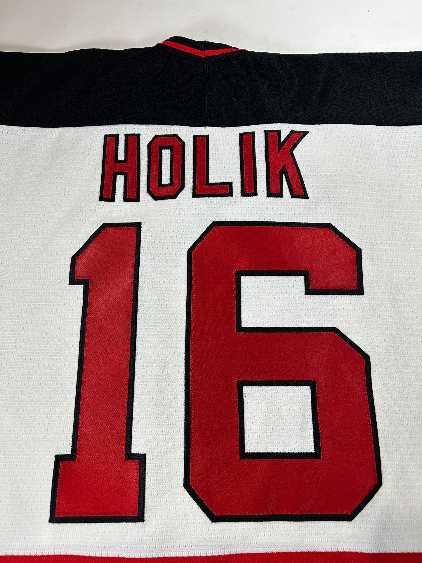 Vintage New Jersey Devils NHL Bobby Holik Bauer Hockey Jersey Medium 27x30.25 Inches