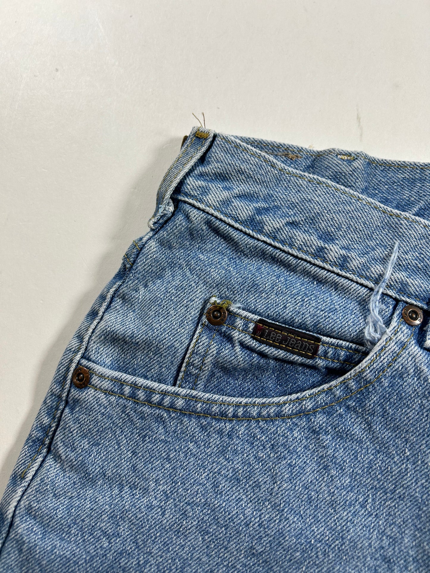 Vintage Lee Denim Jean Shorts 100% Cotton Men's 33 Fits 32 Waist 15.25x20.5 Inches