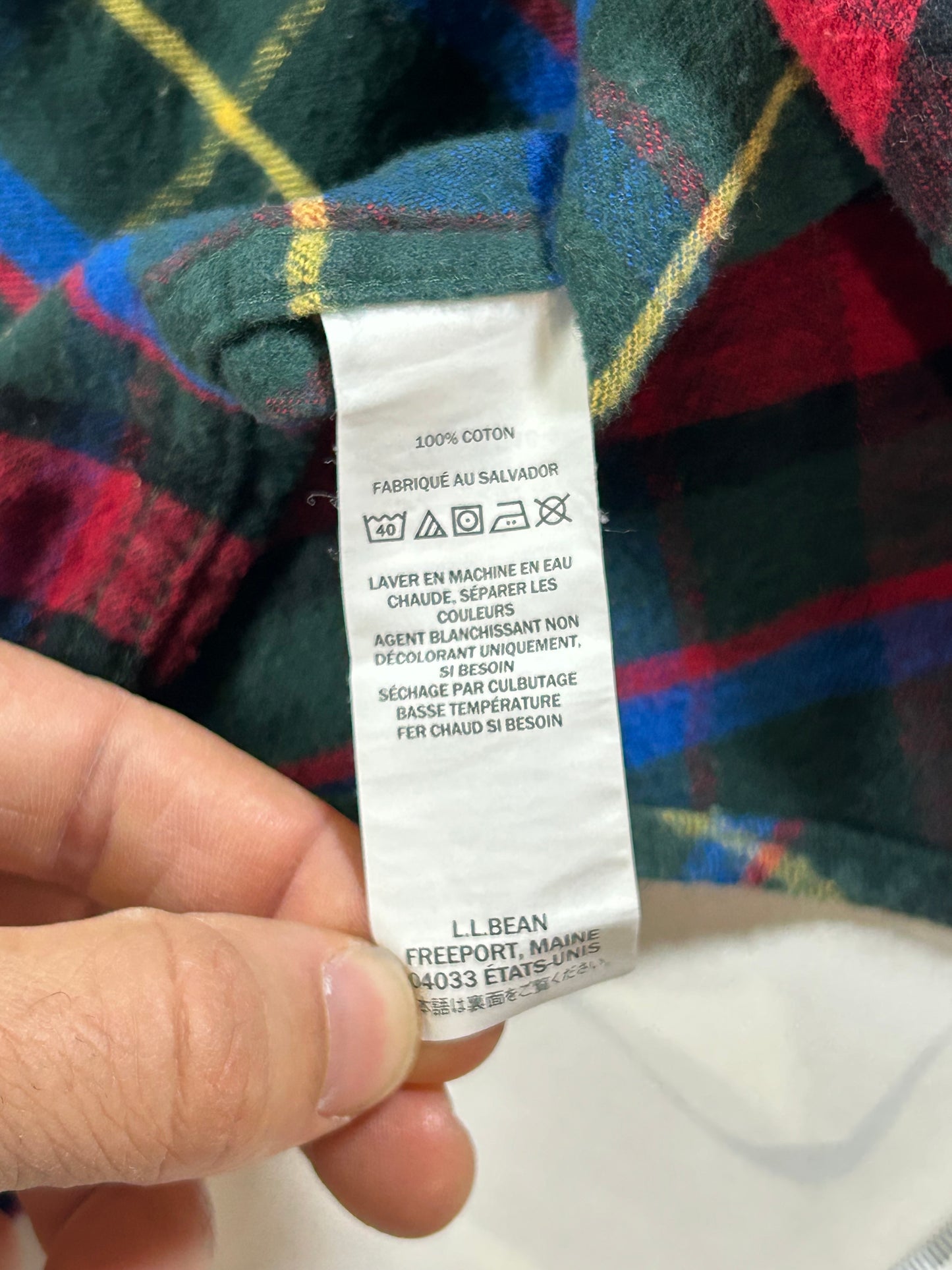LL Bean Plaid Flannel Multicolor Slightly Fitted Made in El Salvador Large 25x31.5 Inches