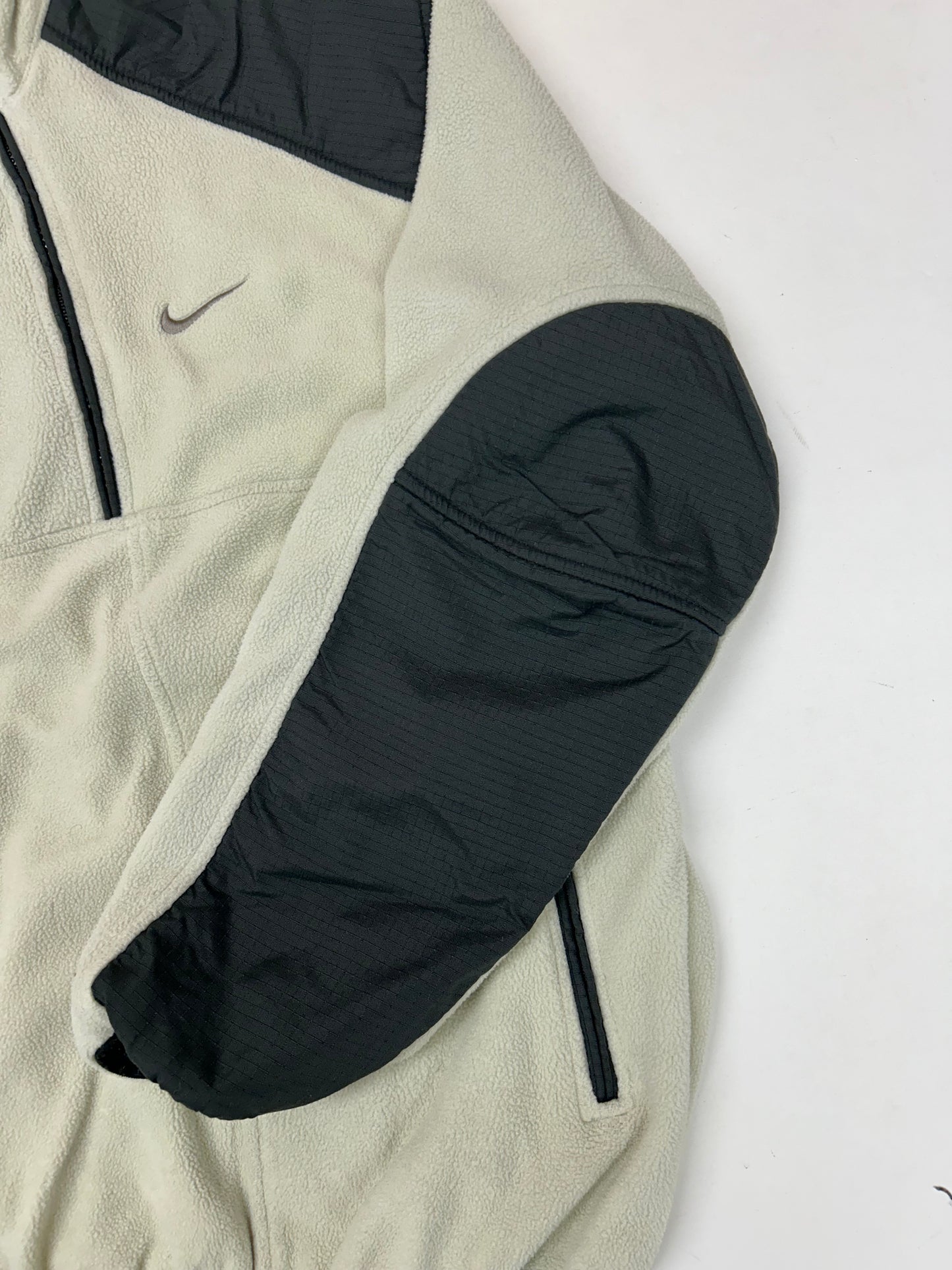 Vintage Nike ACG Nike FIT Thermal Layer 2 Zip Fleece Large 27.25x27.25 Inches